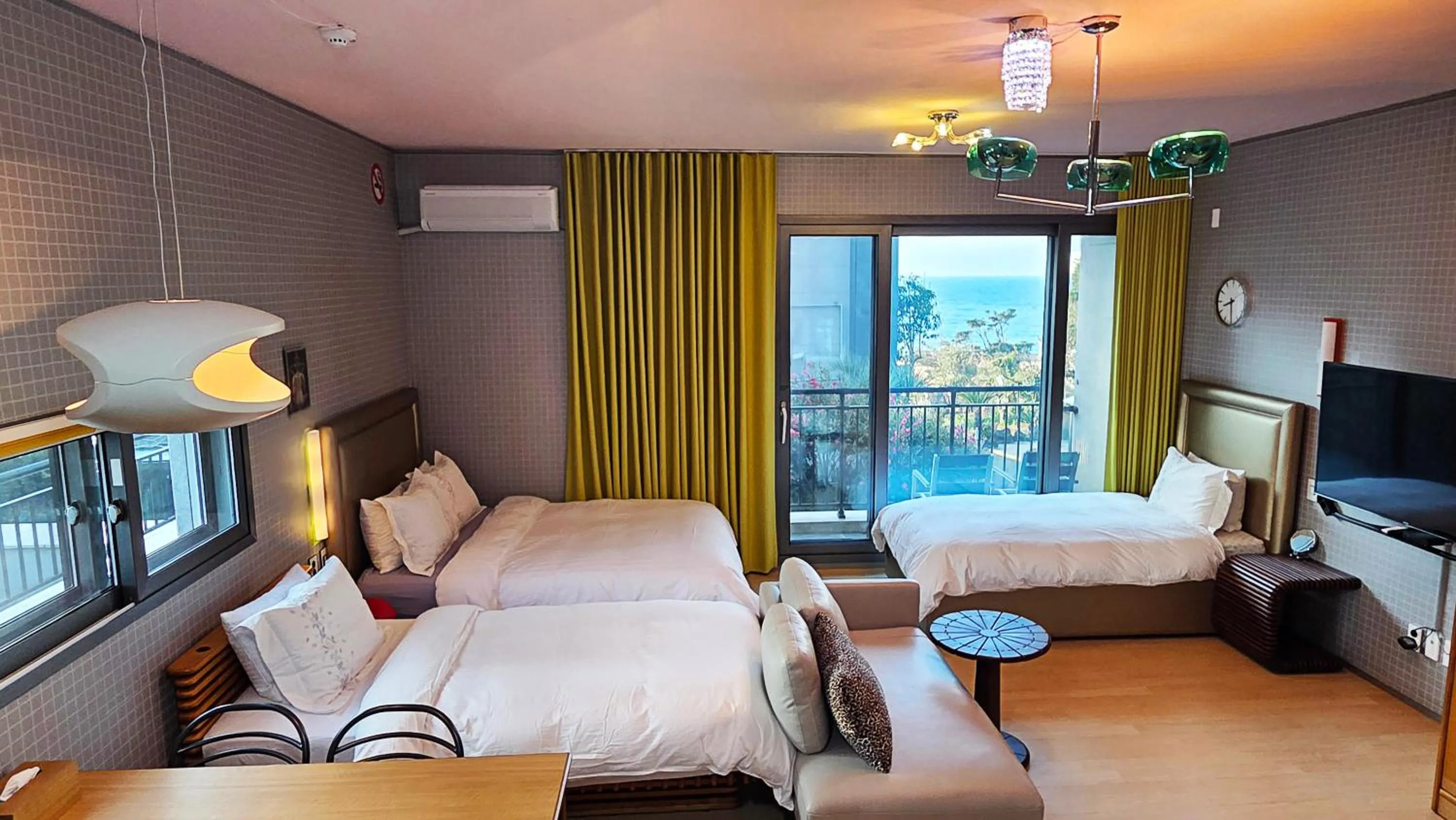 View (from property/room), Bed in OROJEJU