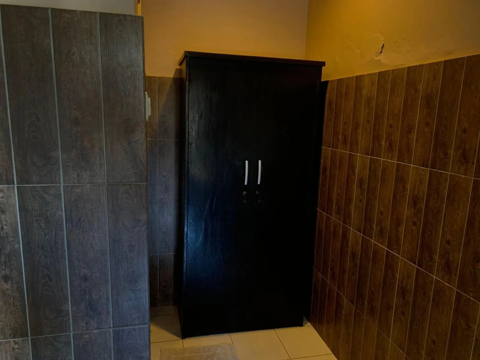 wardrobe in Lita Homestay