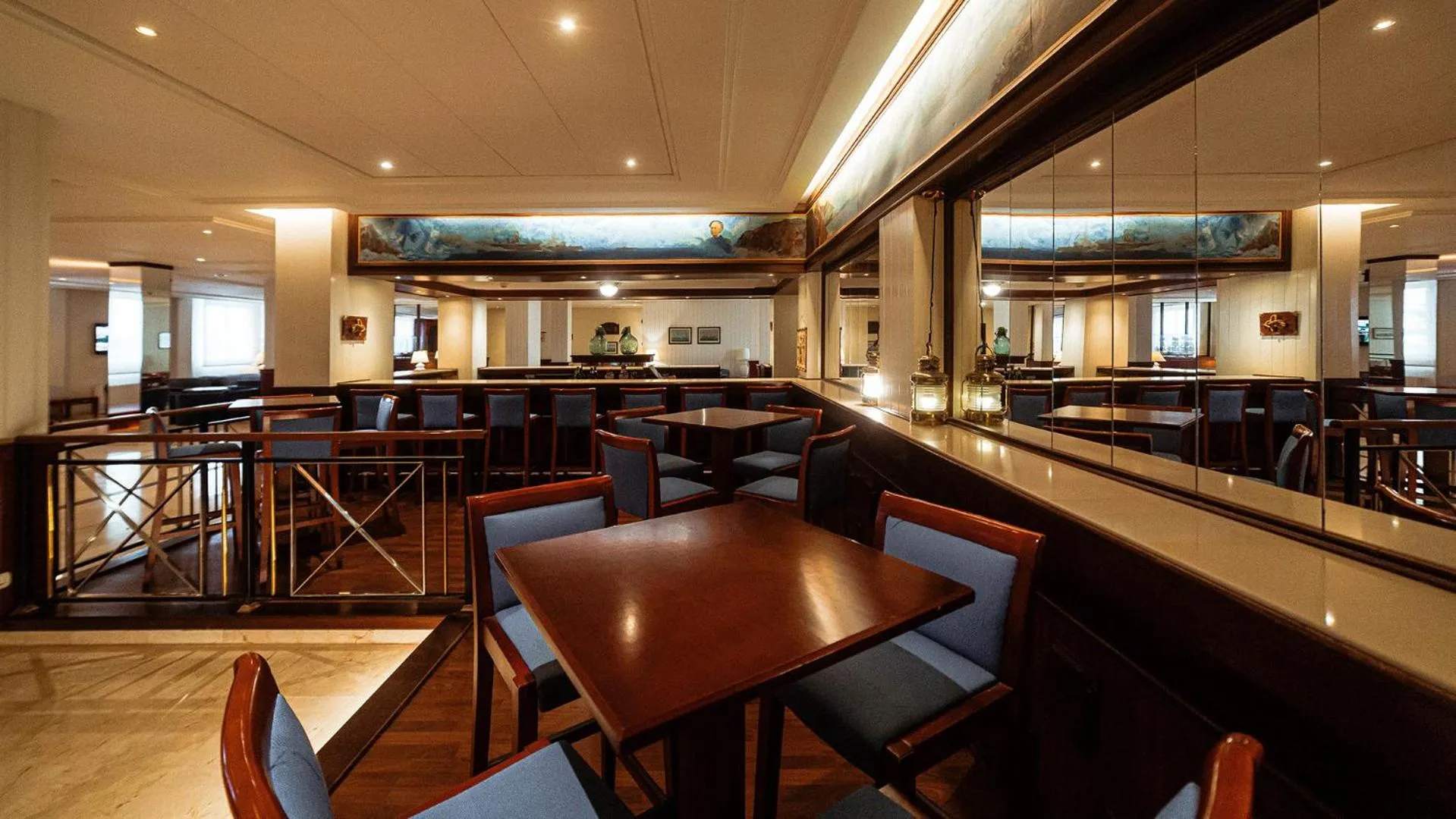 Living room in Globales Almirante Farragut