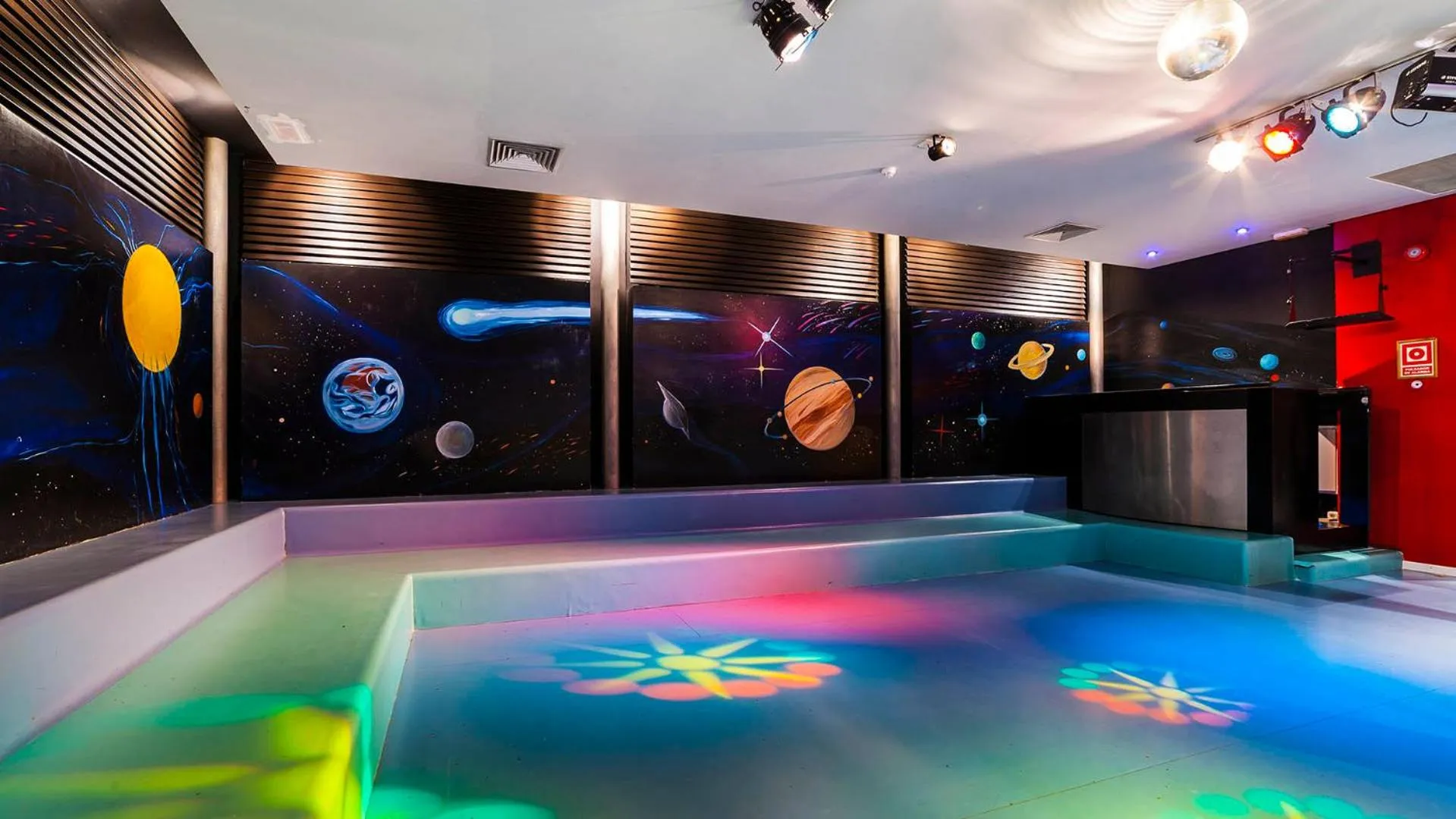 Game Room in Globales Almirante Farragut