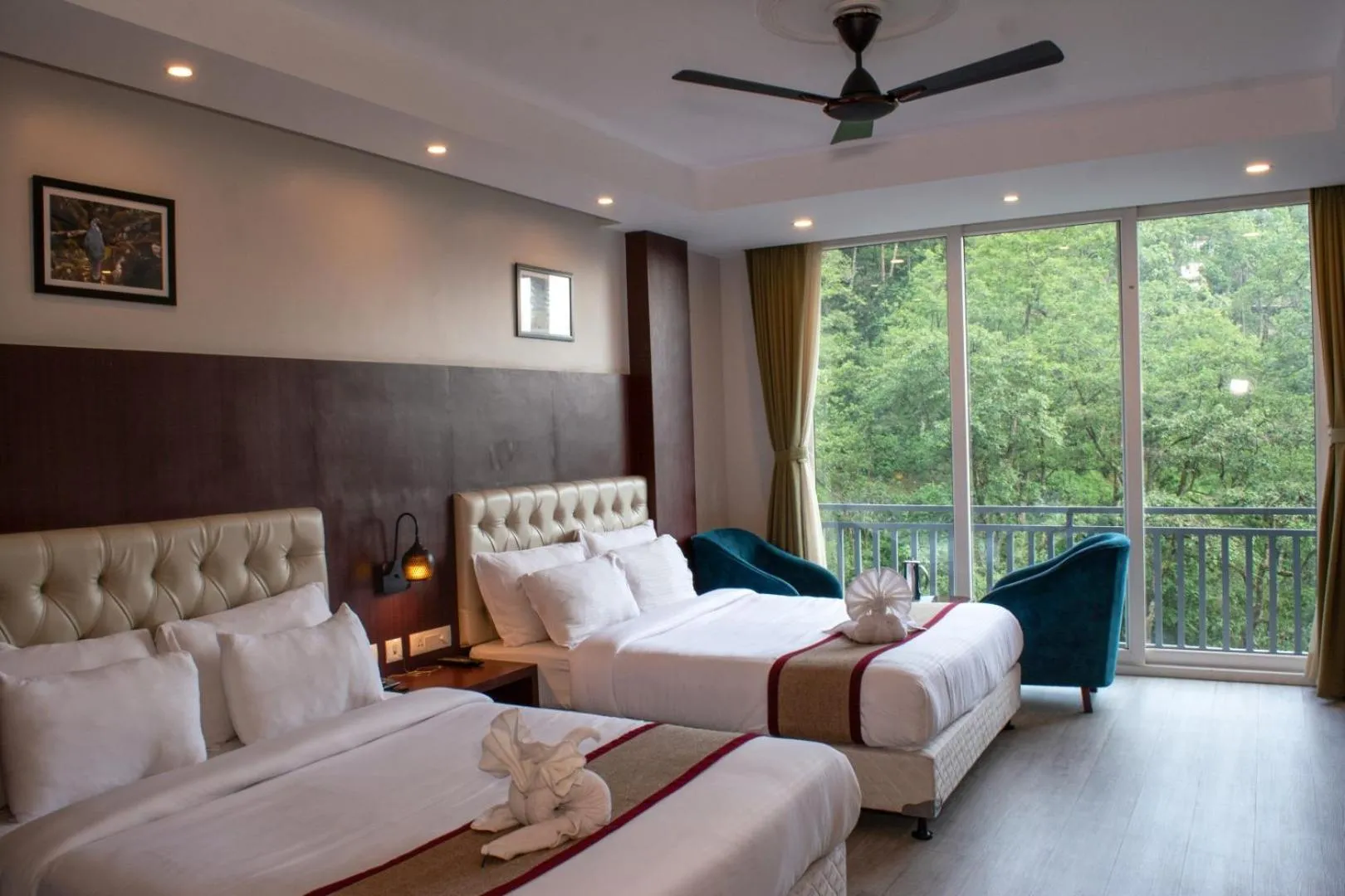 Bed in Avianna Gangtok Resort & Spa