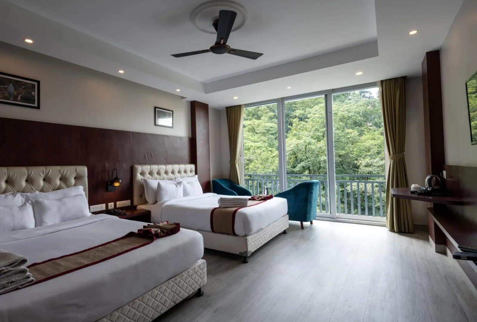 Photo of the whole room in Avianna Gangtok Resort & Spa