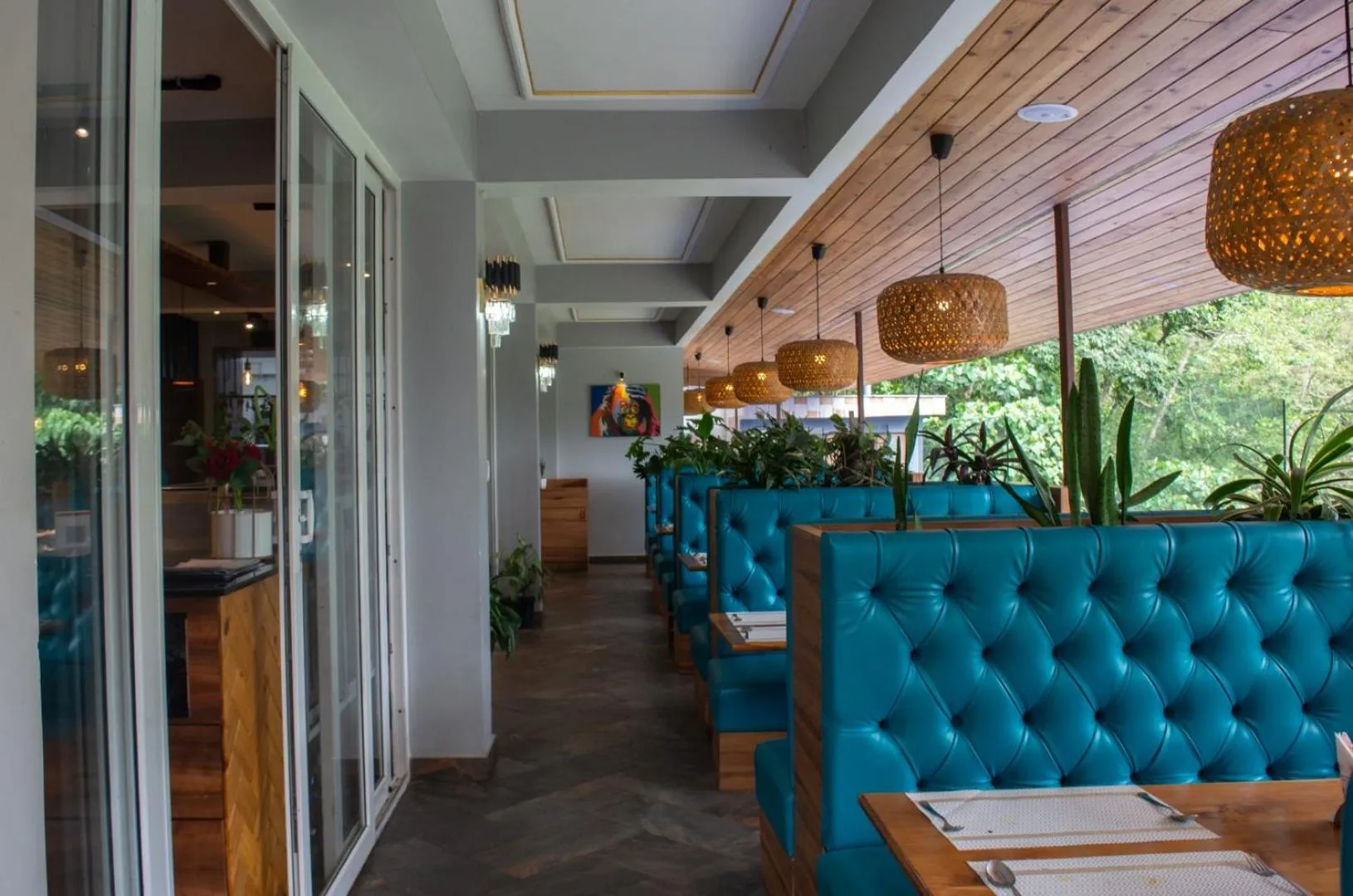 Restaurant/places to eat in Avianna Gangtok Resort & Spa