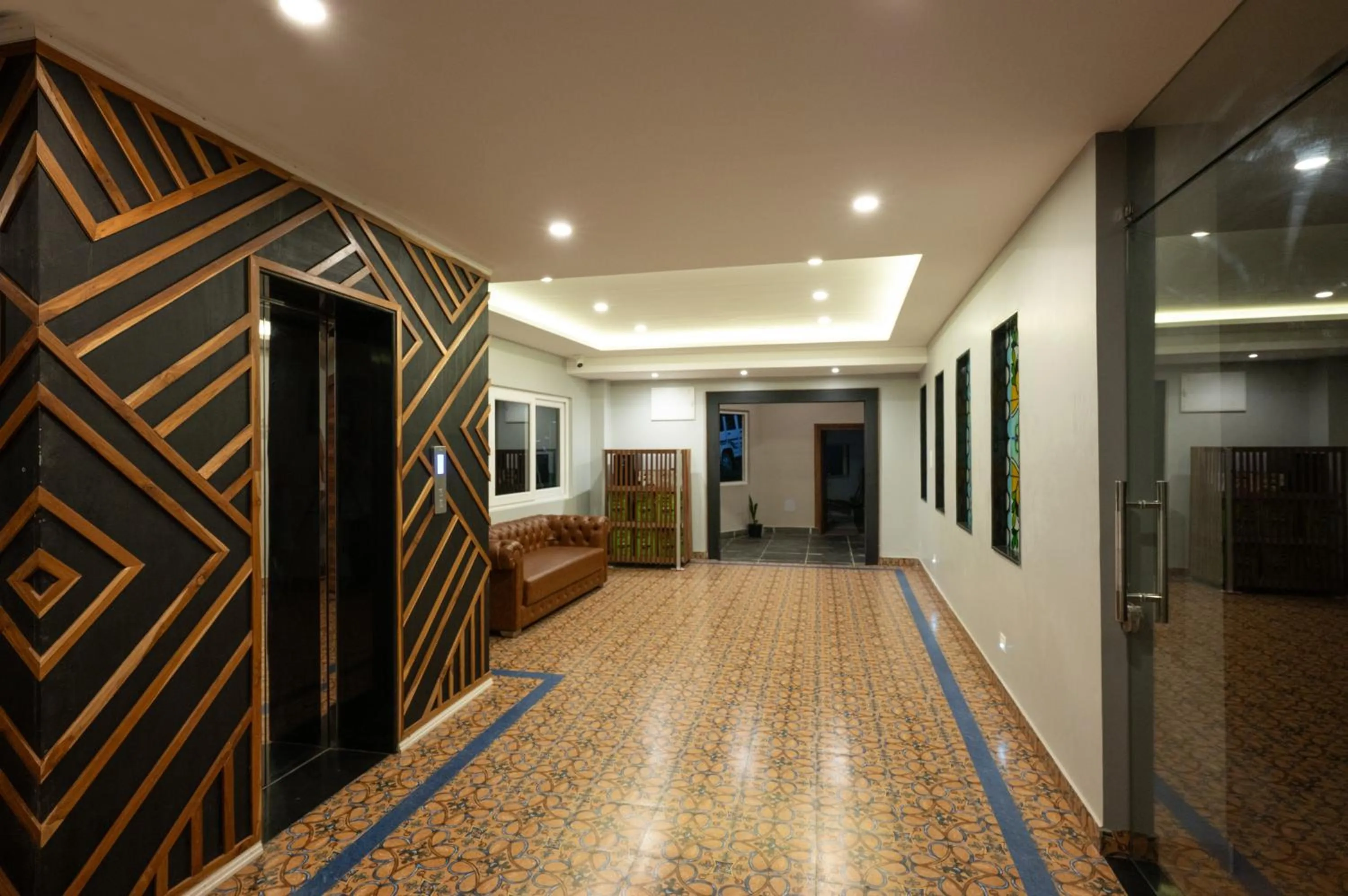 elevator in Avianna Gangtok Resort & Spa