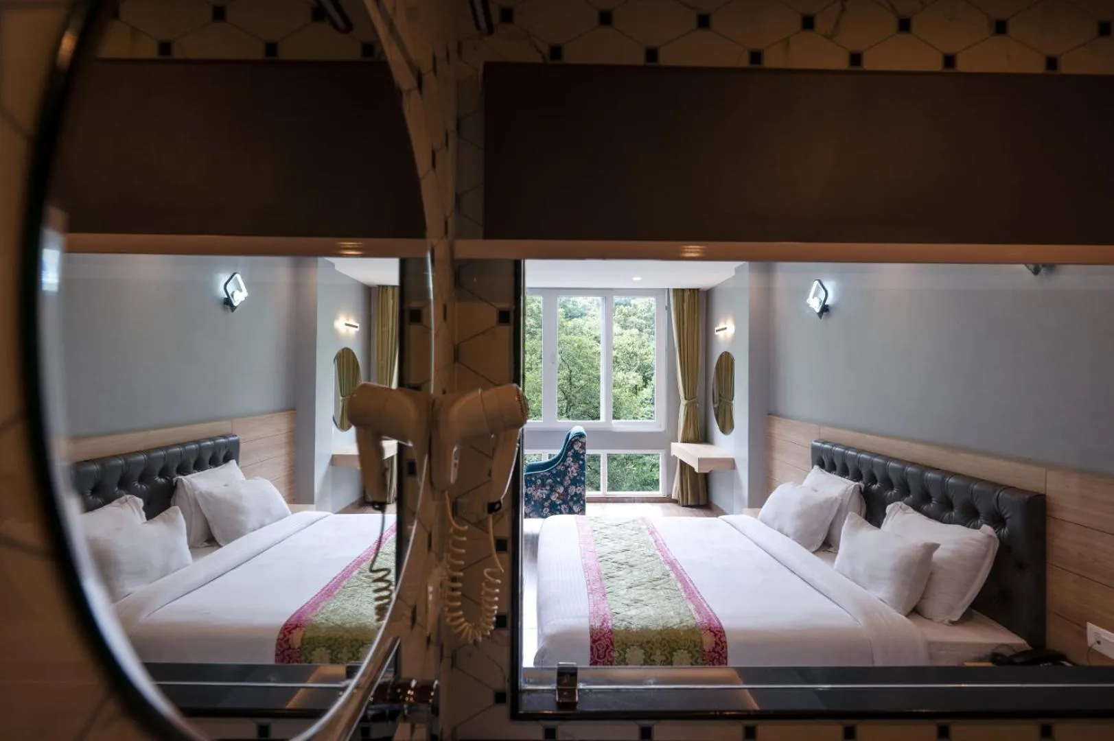 Photo of the whole room in Avianna Gangtok Resort & Spa