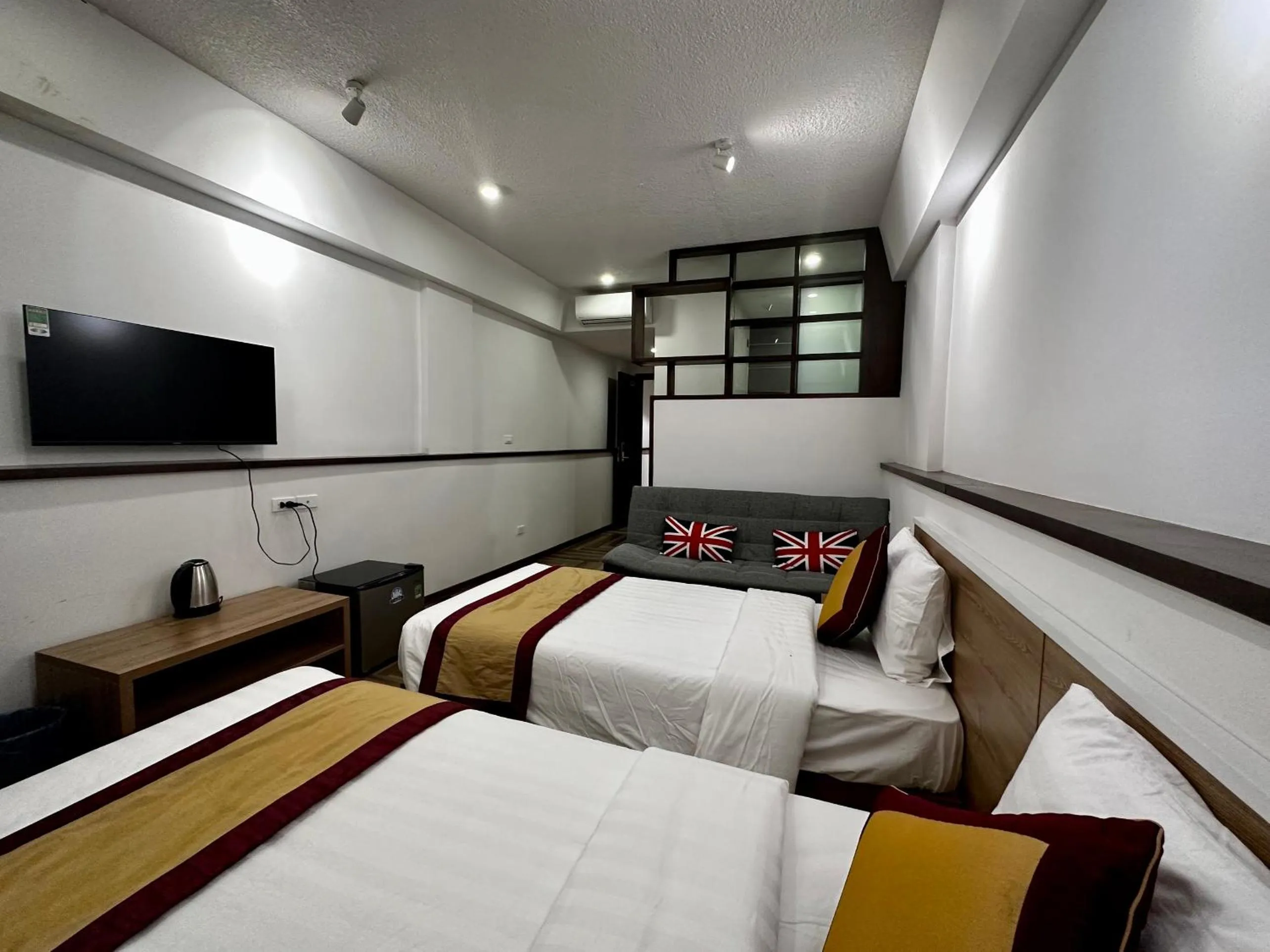 TV and multimedia, Bed in Hanoi Saga Hotel