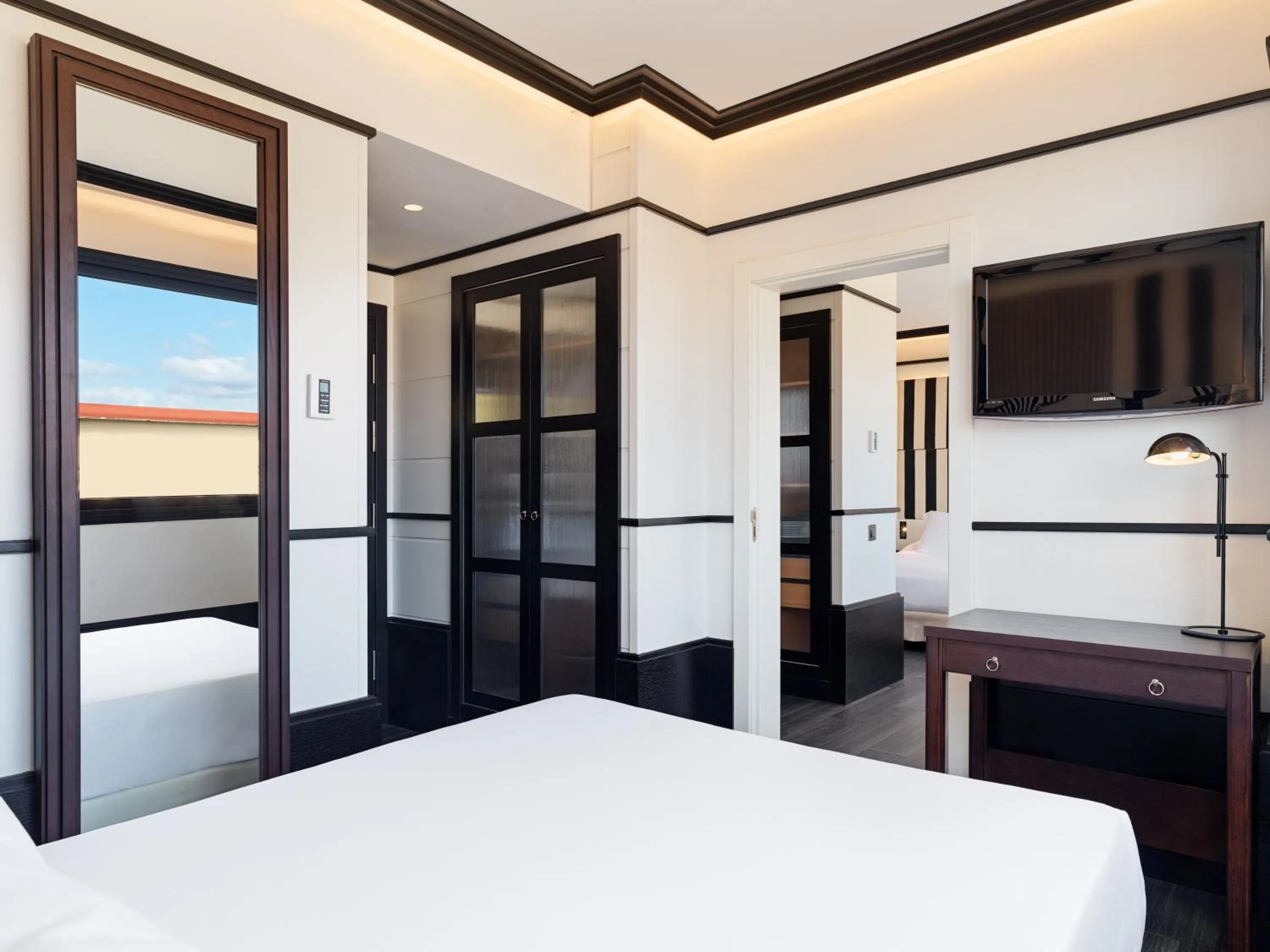 Bed in H10 Marina Barcelona