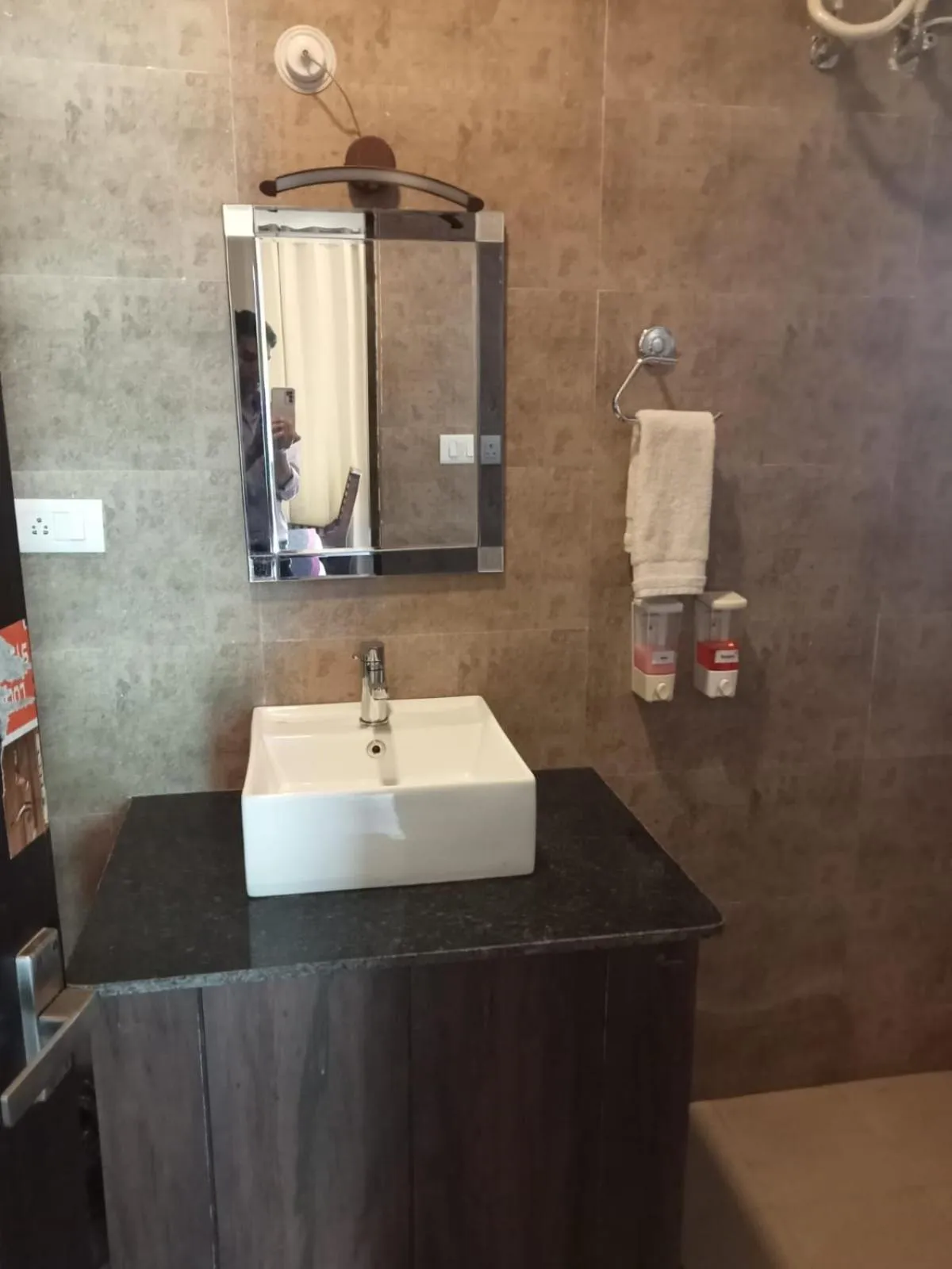 Bathroom in DLS MJ River Resort, Rishikesh