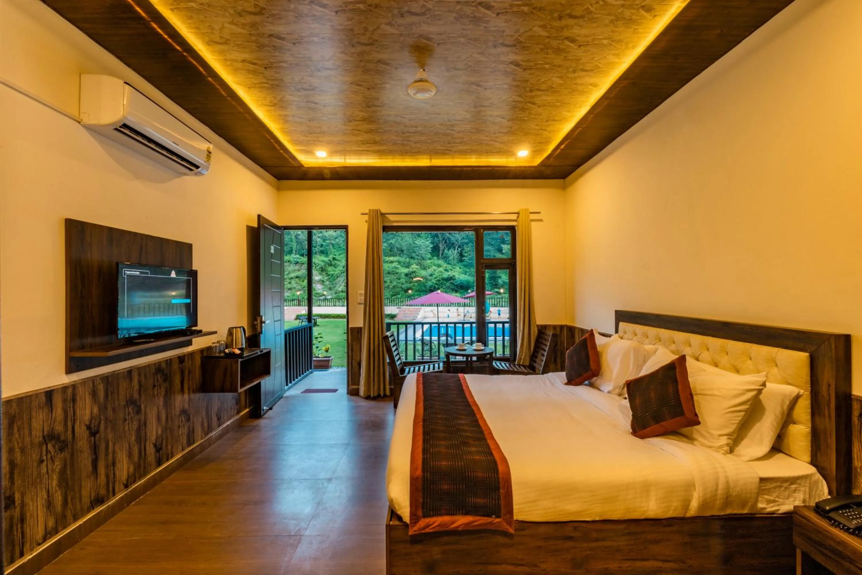 Bed in DLS MJ River Resort, Rishikesh