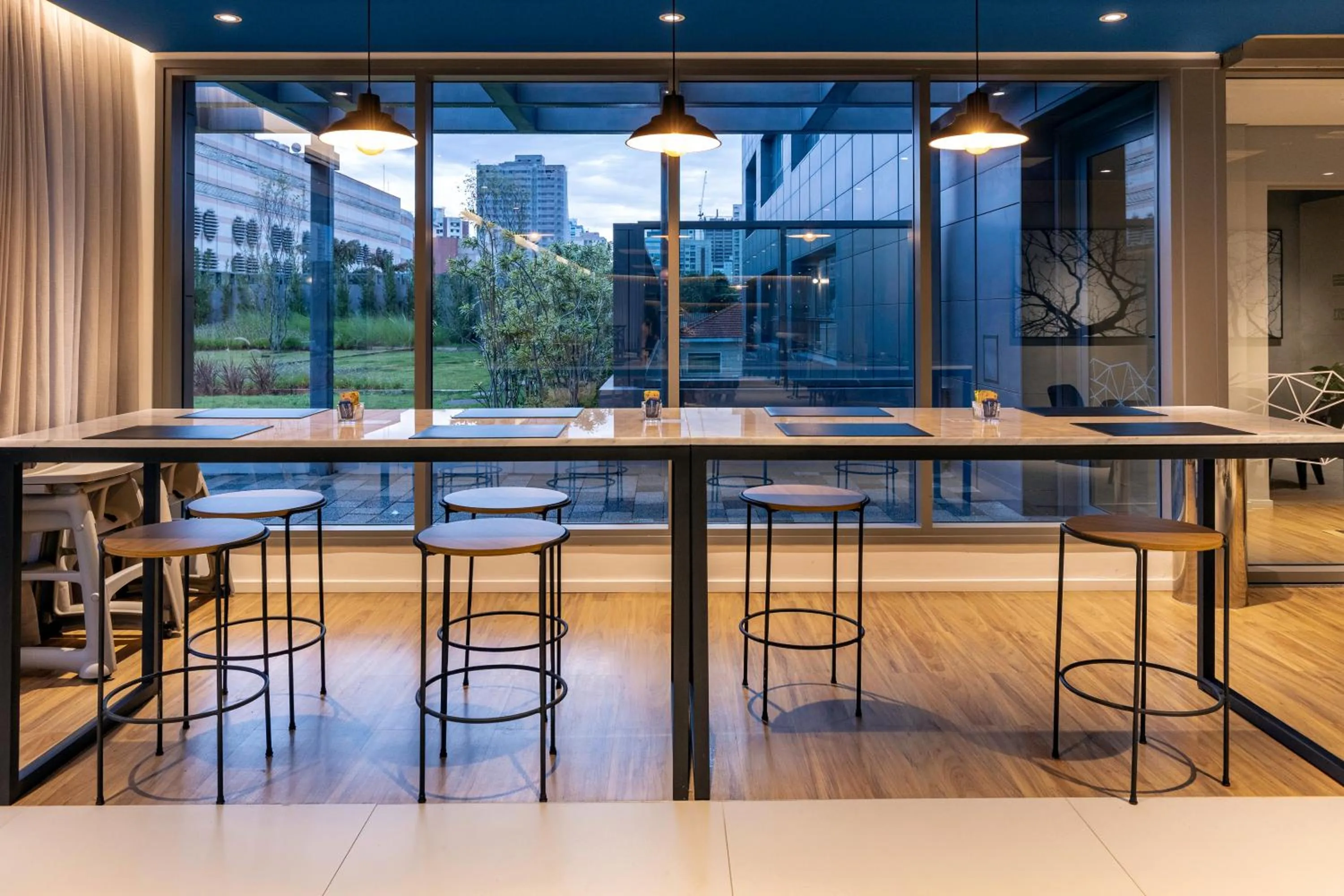 Restaurant/places to eat in Intercity Tatuapé