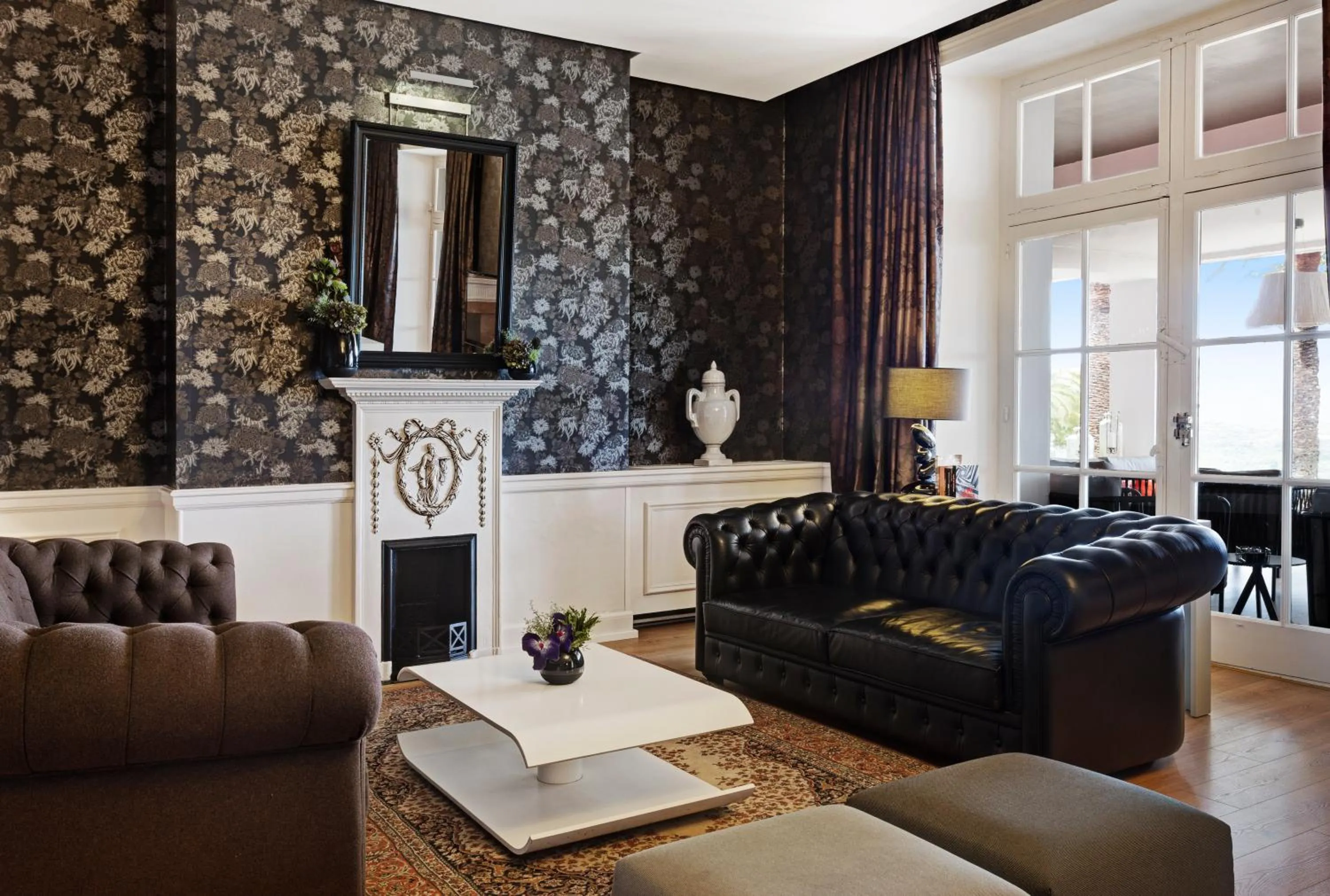 Seating area in Catalonia Reina Victoria