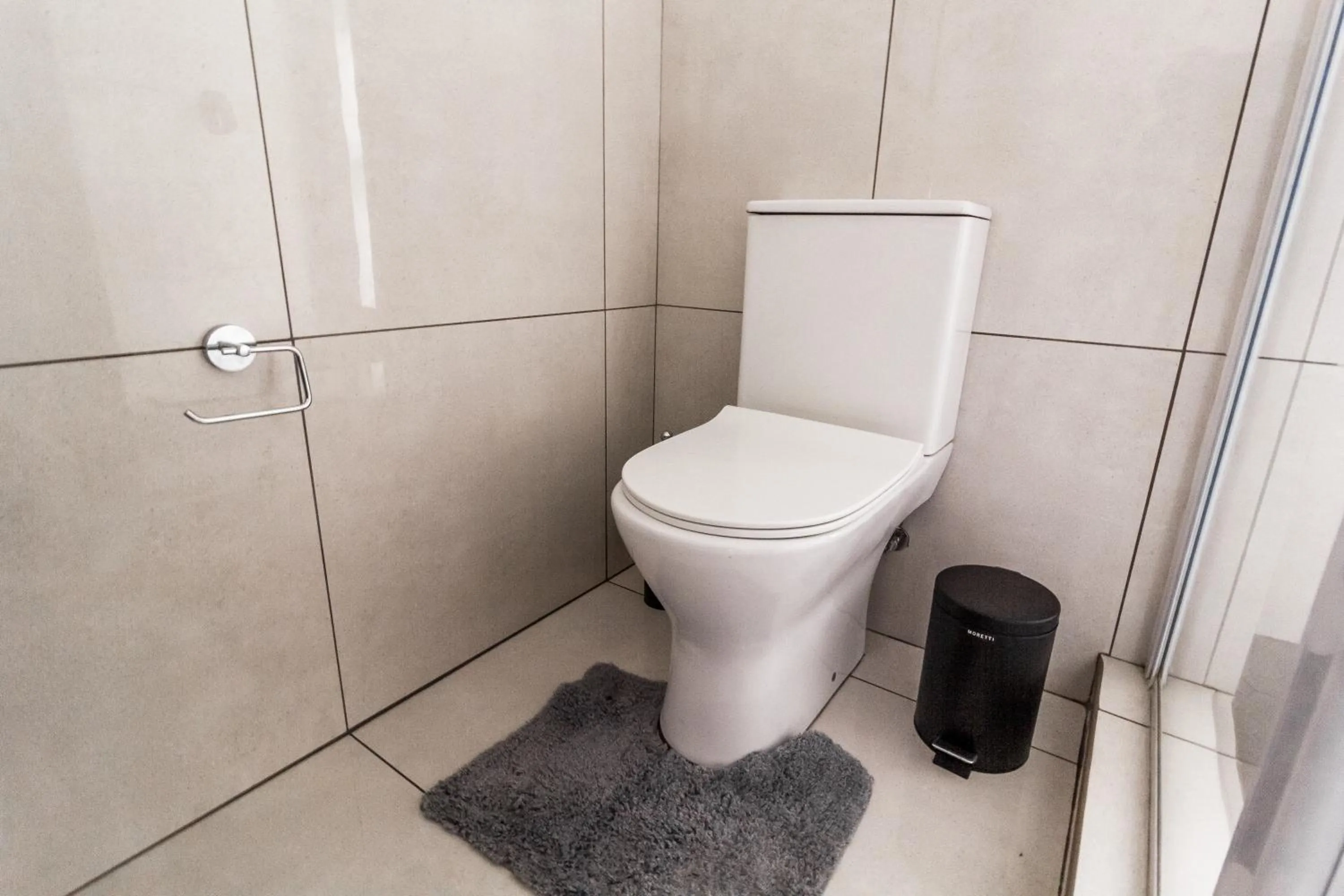 Toilet in CGRSA Apartments Sandton