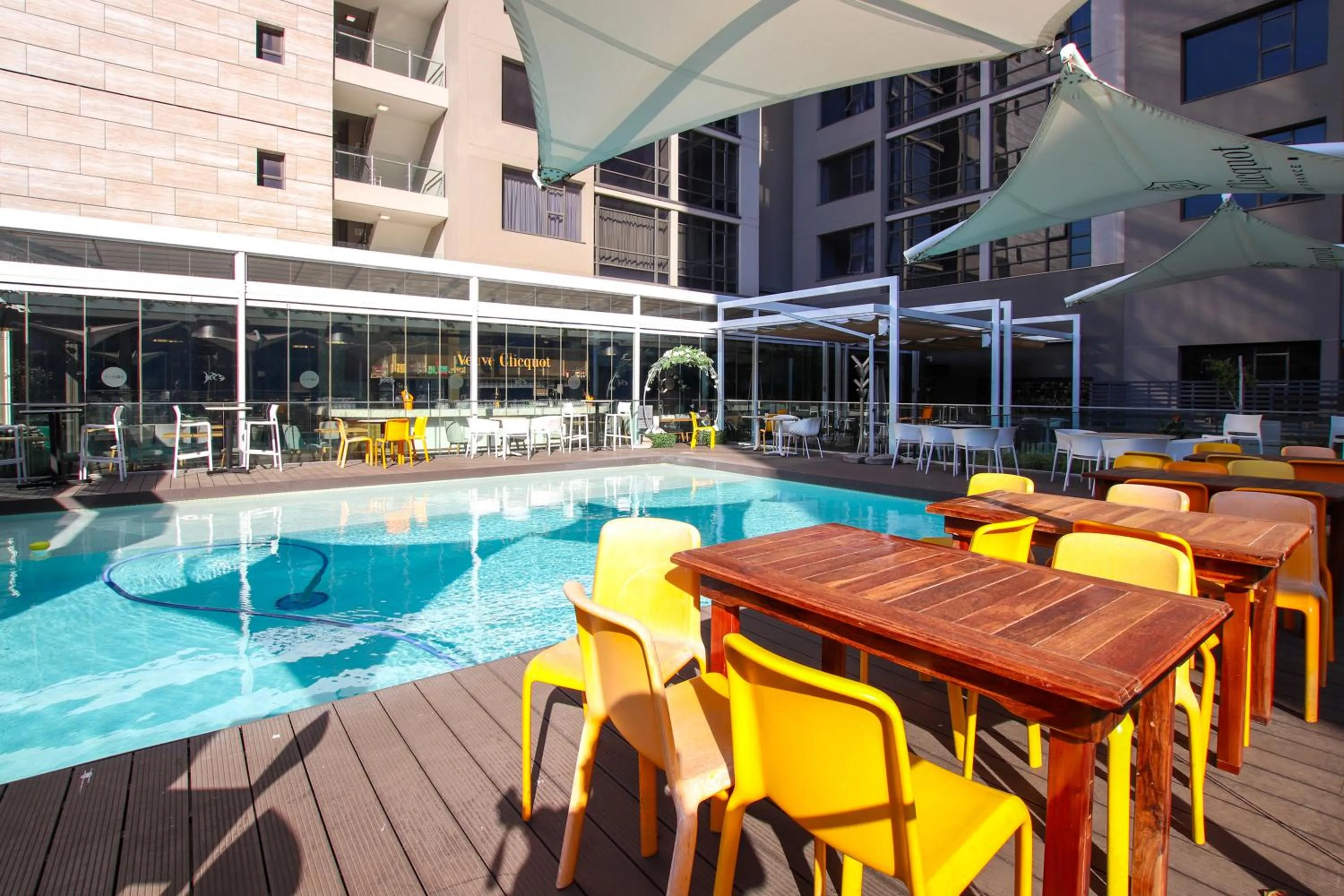 Restaurant/places to eat in CGRSA Apartments Sandton