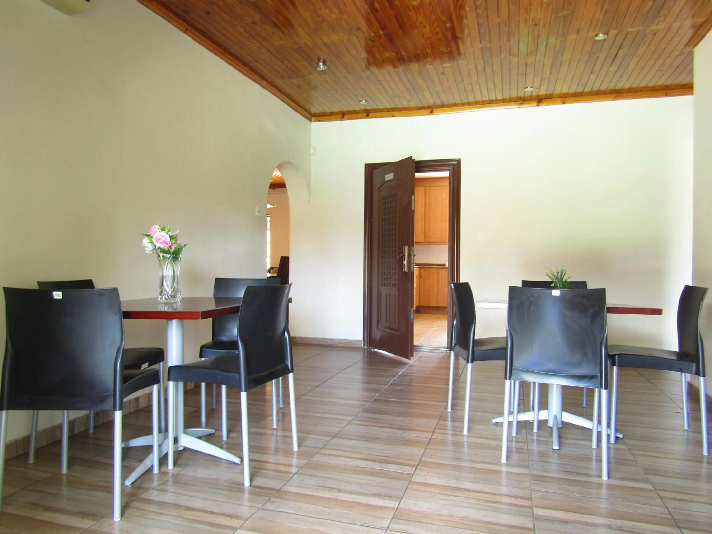Dining area in Haithoms Guesthouse