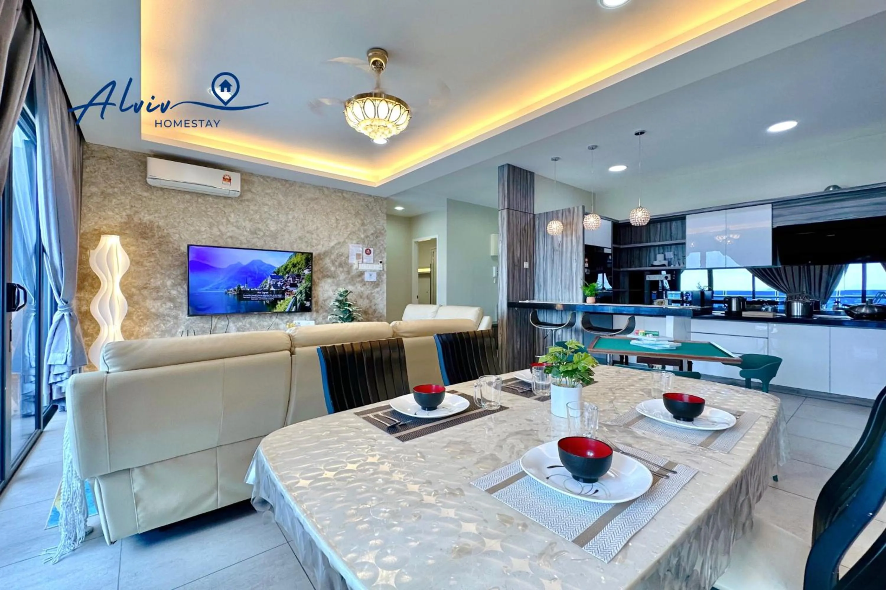 Dining area in Atlantis Melaka I 5-11pax I 5min JonkerSt By Alviv Management