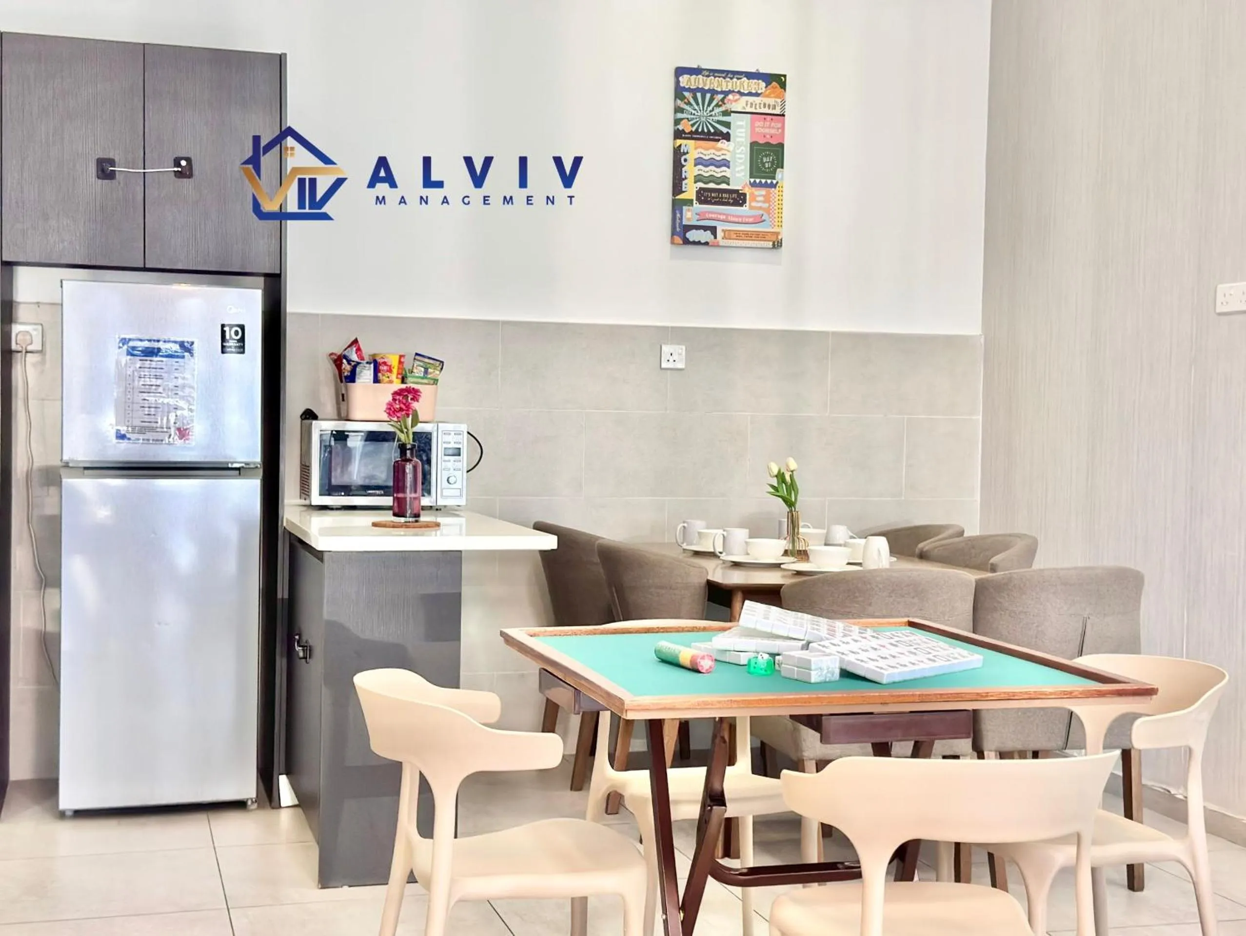 Dining area in Atlantis Melaka I 5-11pax I 5min JonkerSt By Alviv Management