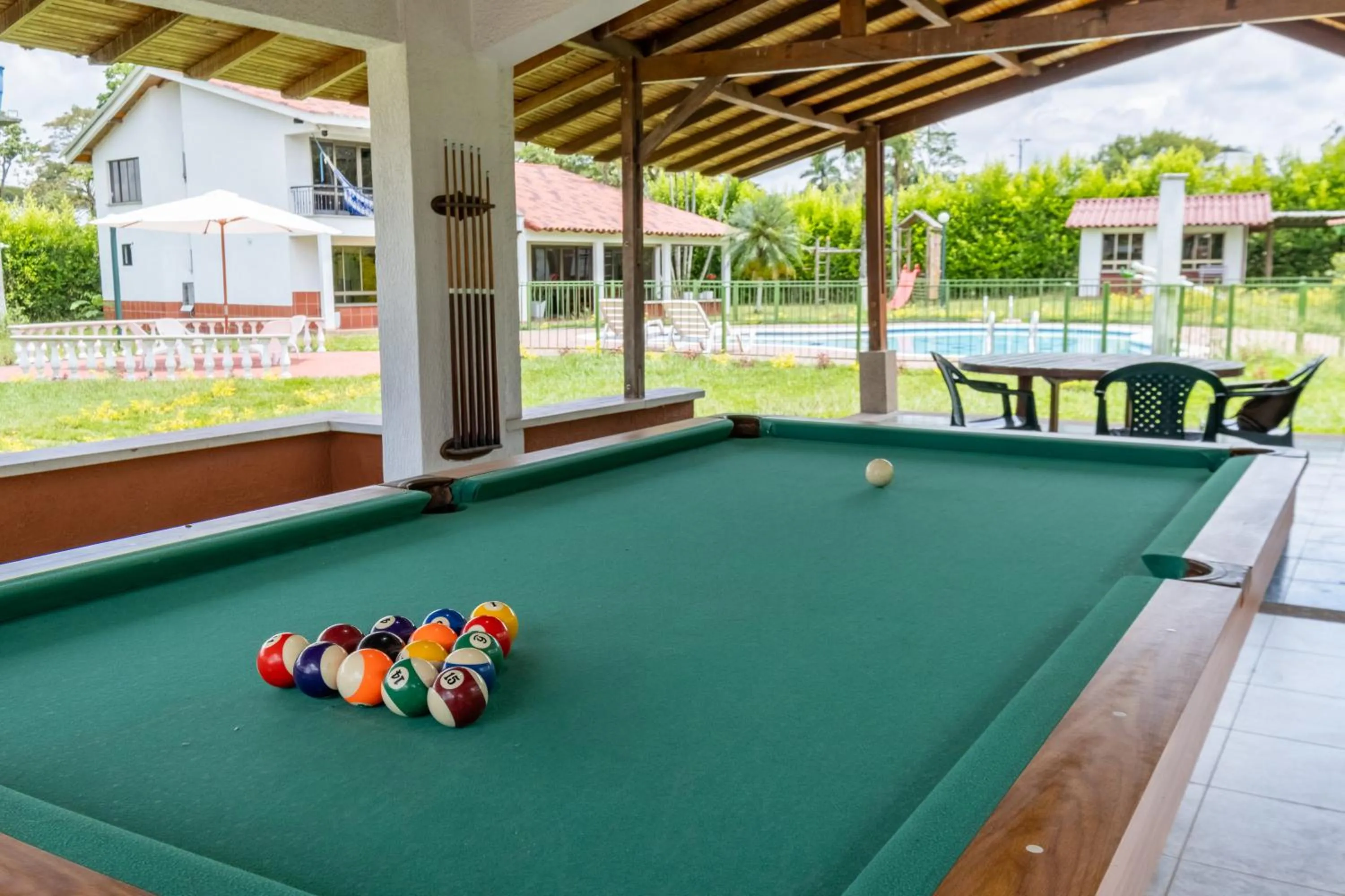 Billiard in Hotel Chalet La Sofia by Majuva