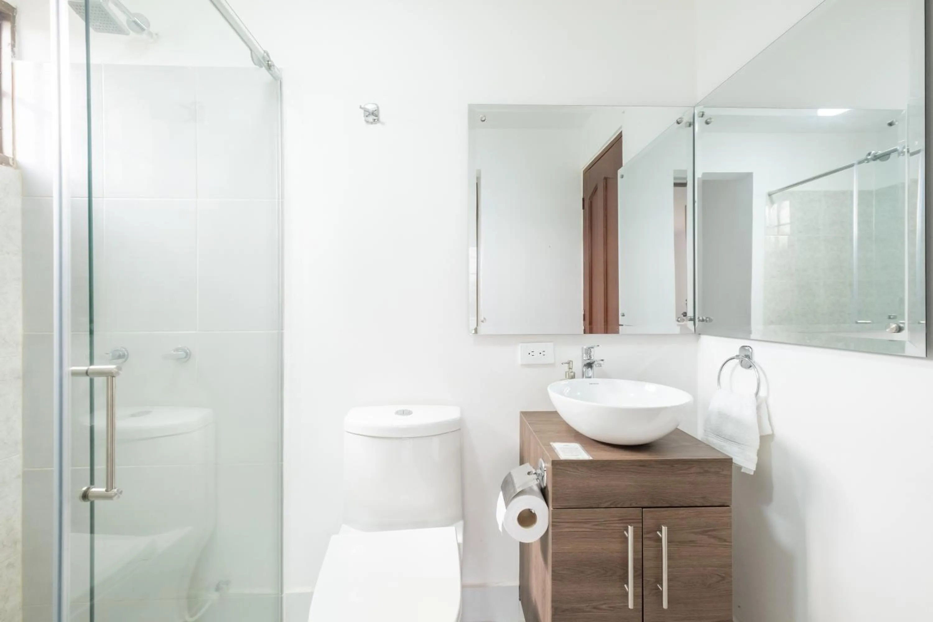 Shower in Hotel Chalet La Sofia by Majuva