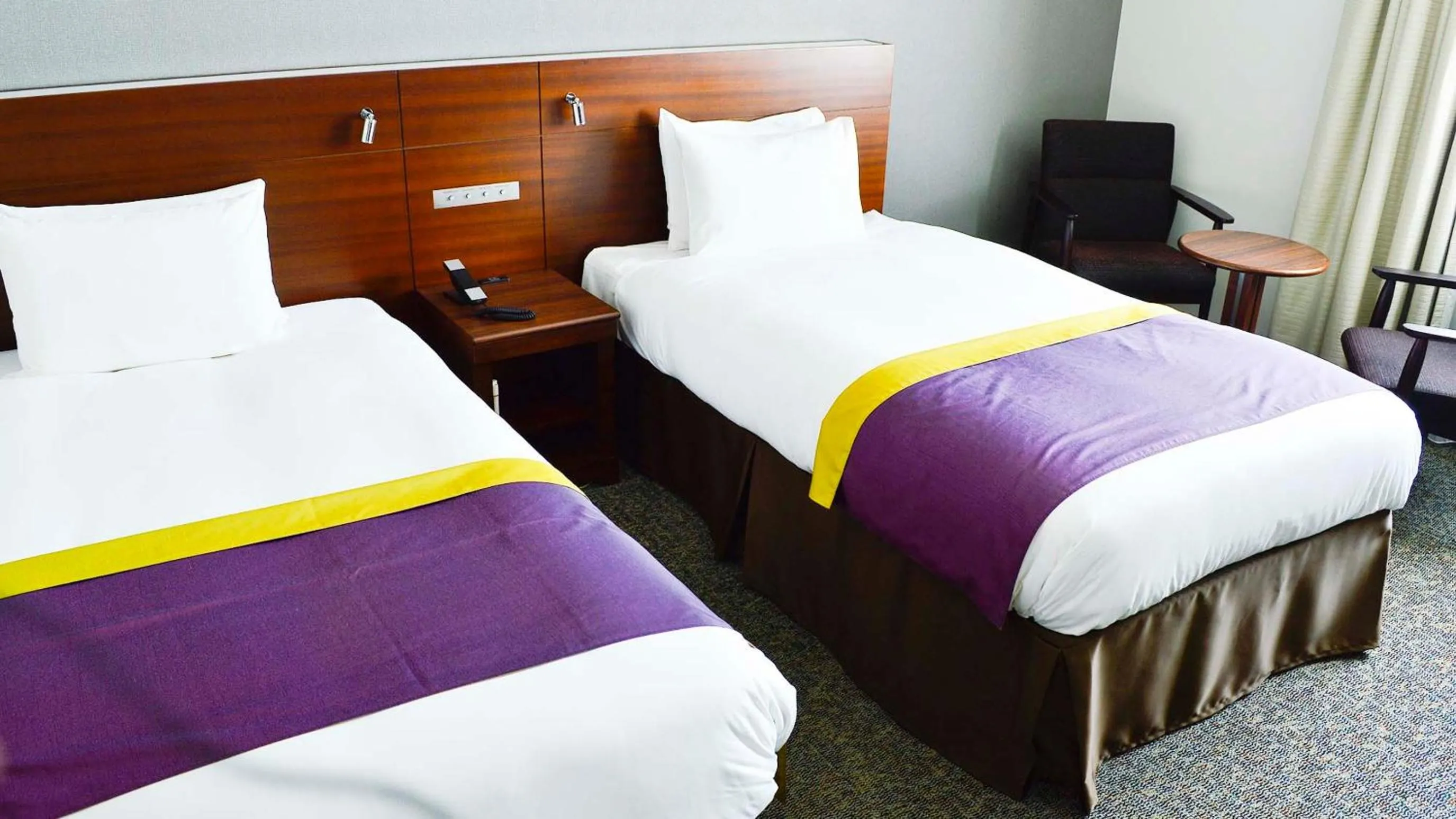 Bed in JR-East Hotel Mets Komagome