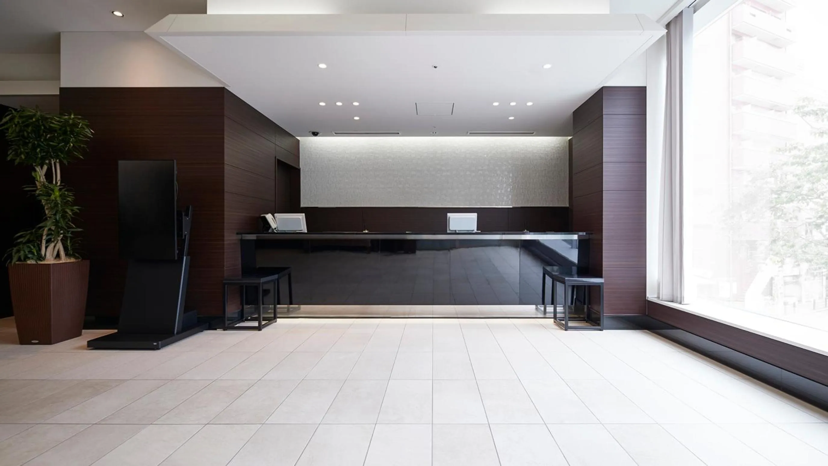 Lobby or reception in JR-East Hotel Mets Komagome