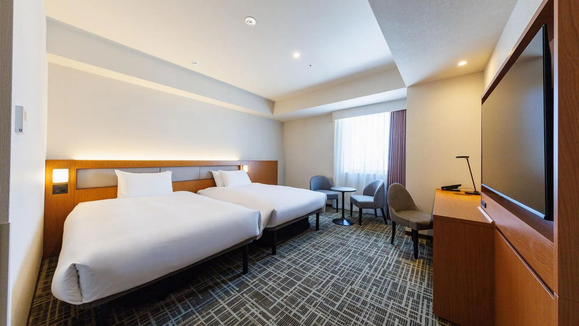Photo of the whole room, Bed in JR-East Hotel Mets Komagome