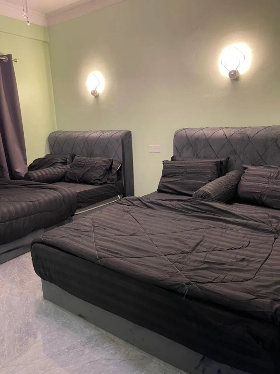 Bed in Marina View Villas Pinnacle Guest House