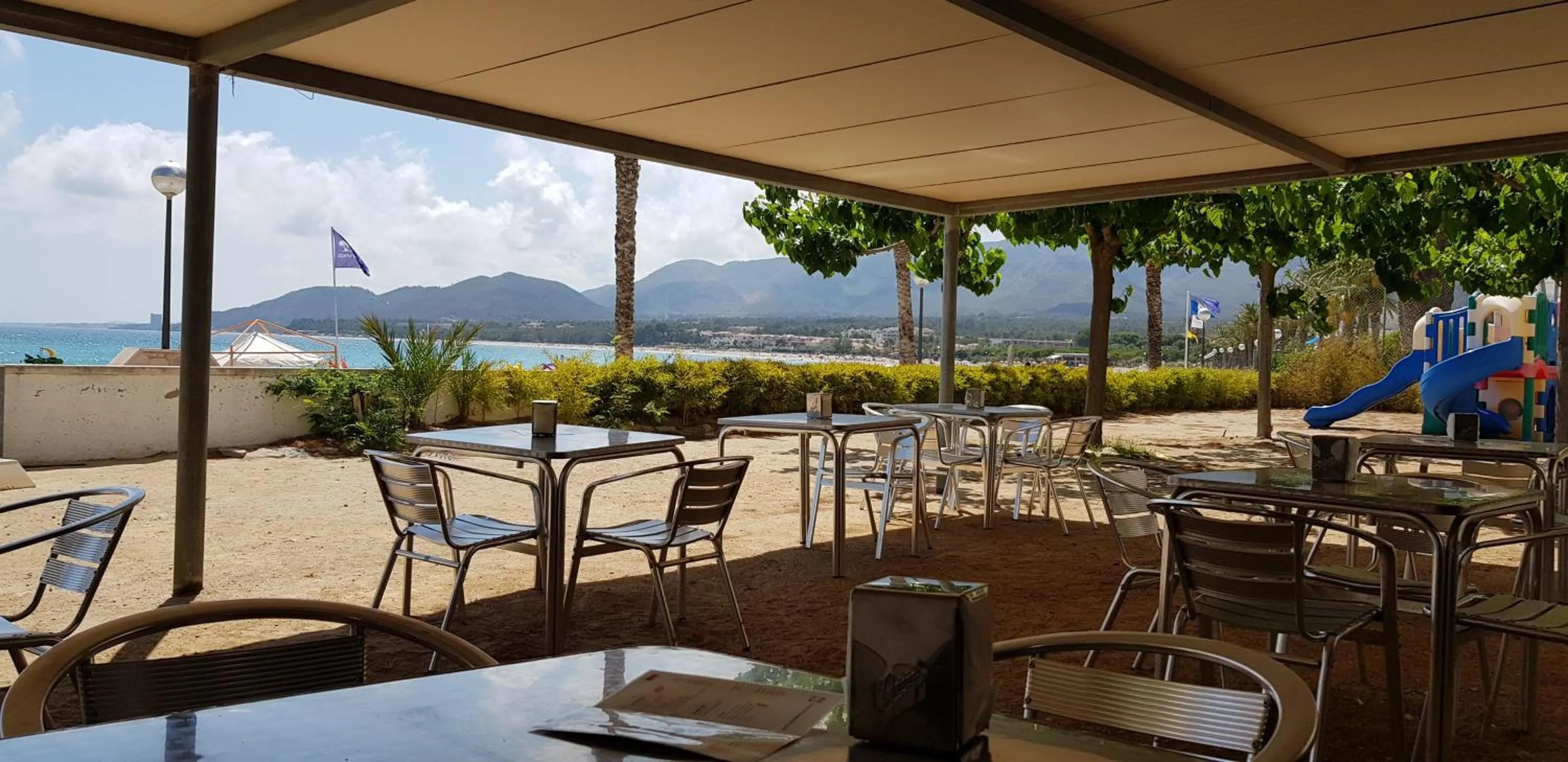 Lounge or bar in Medplaya Hotel Vistamar Costa Dorada