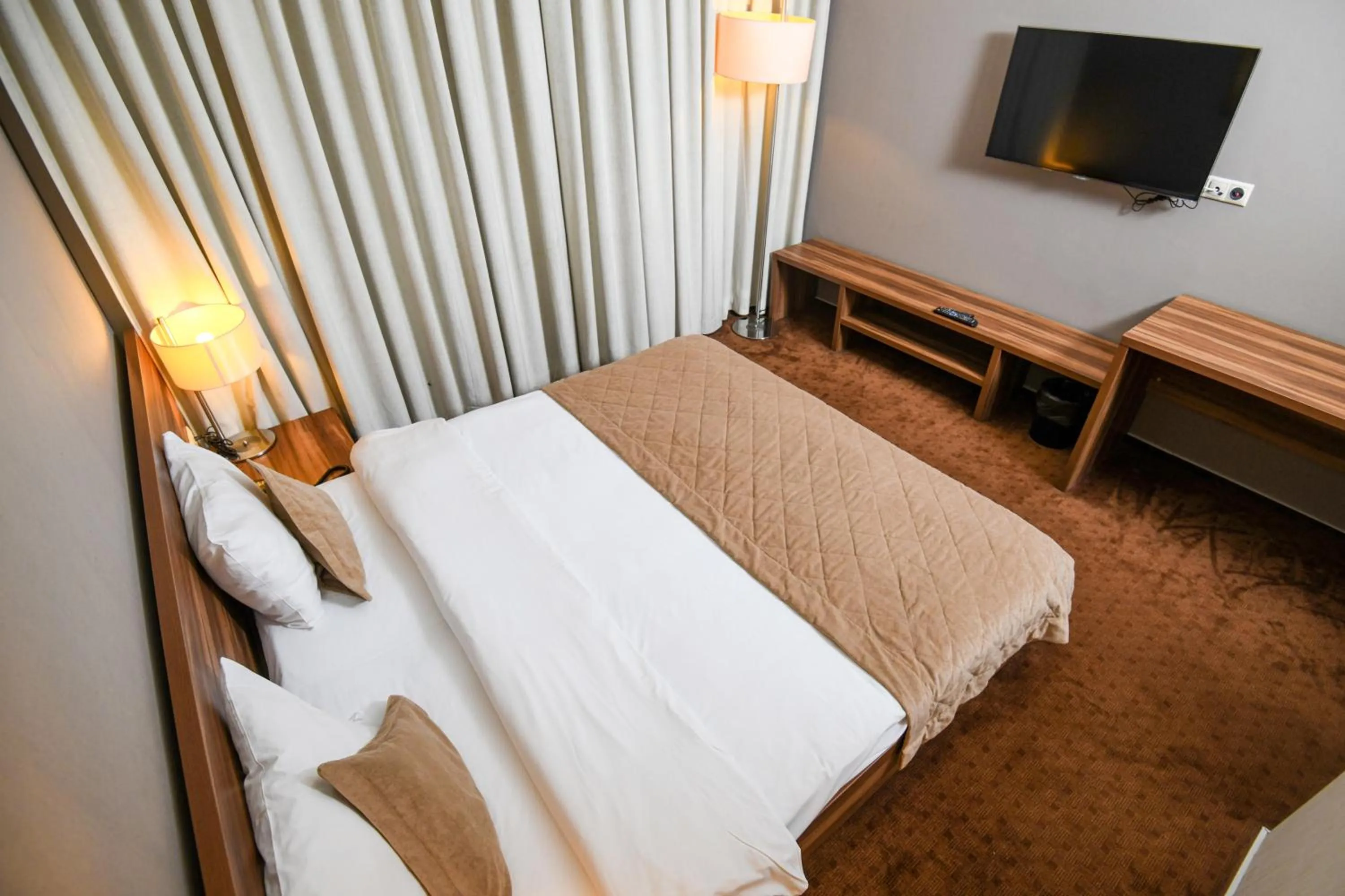 Budget Double Room in Avenue Hotel Baku by Smart