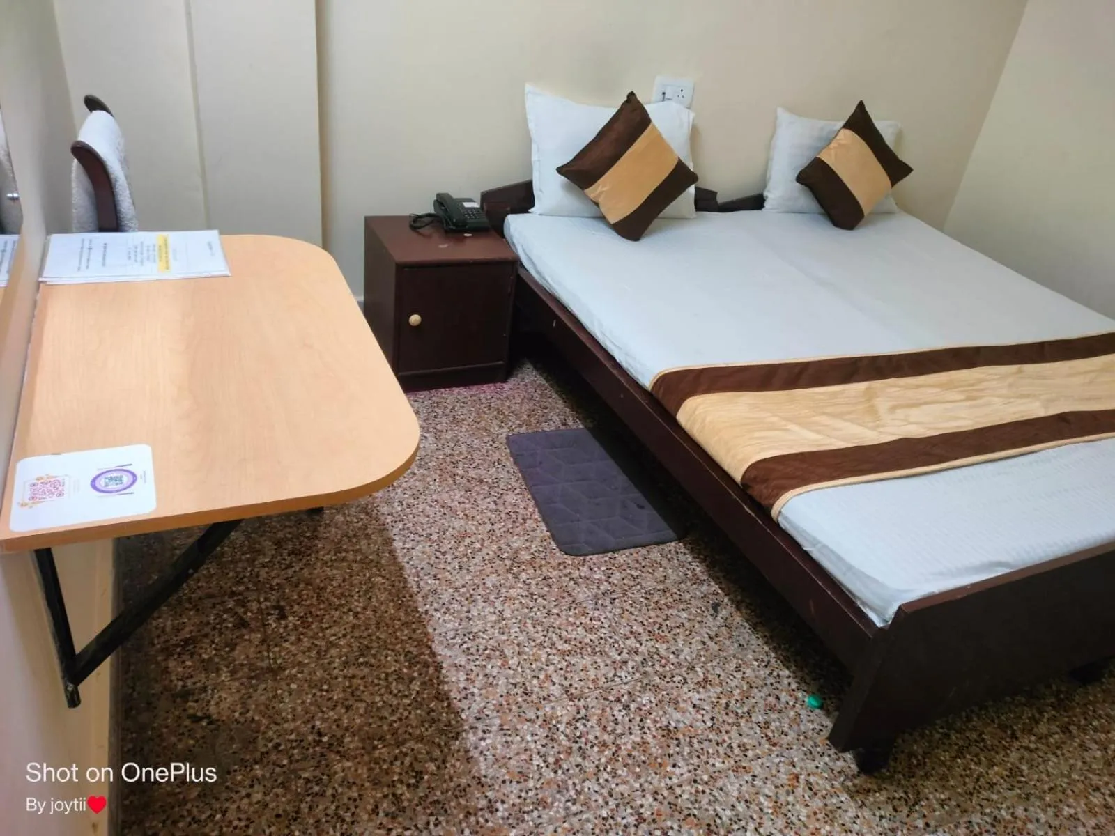 Bedroom, Bed in Hotel Embassy