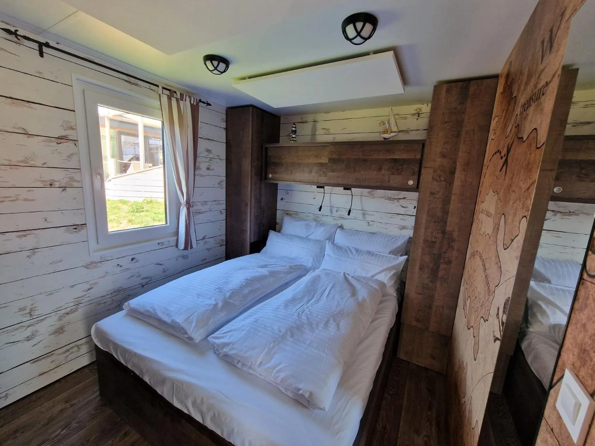 Bedroom, Bed in Seaside-Resort