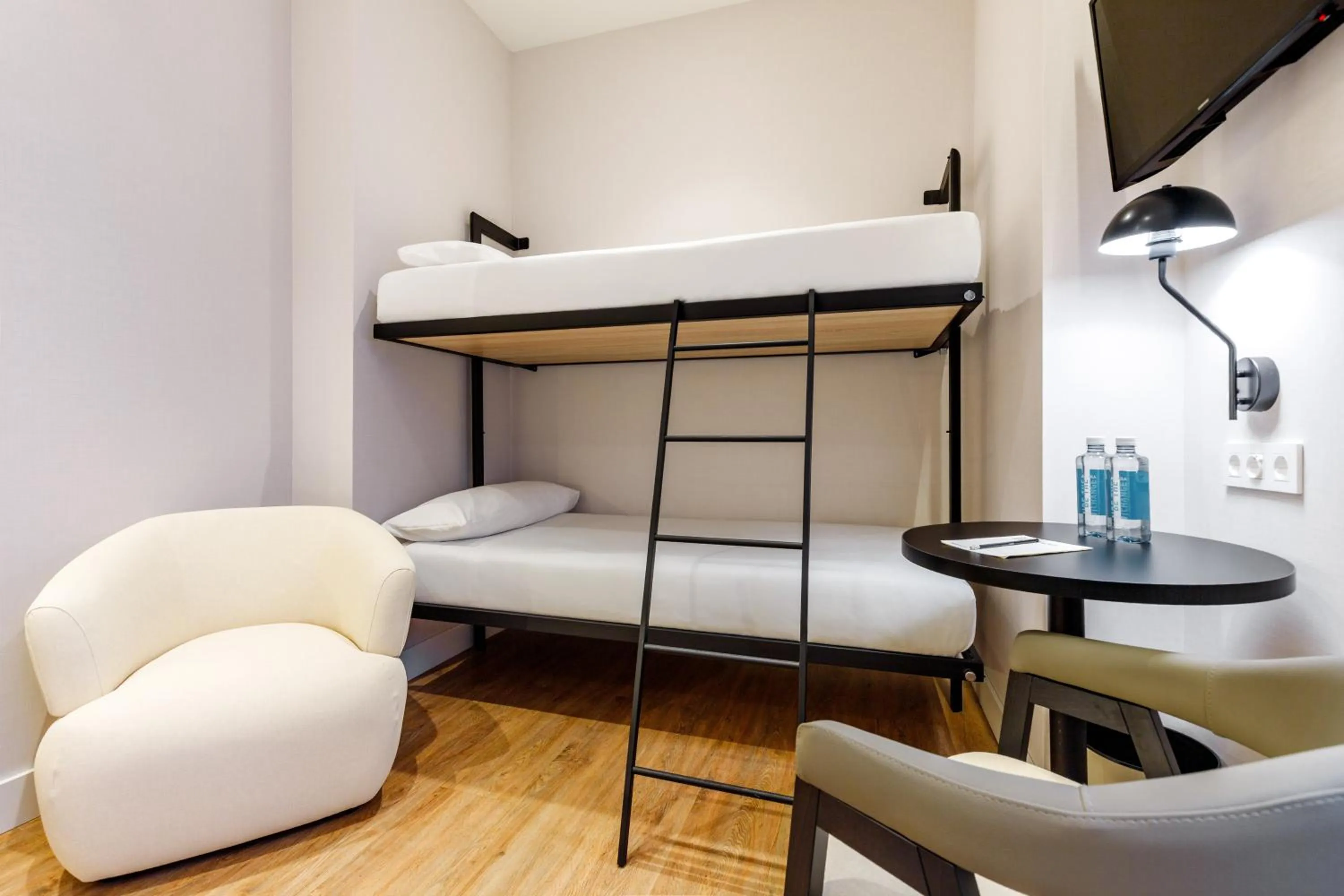 bunk bed, Bed in Petit Palace Plaza de la Reina