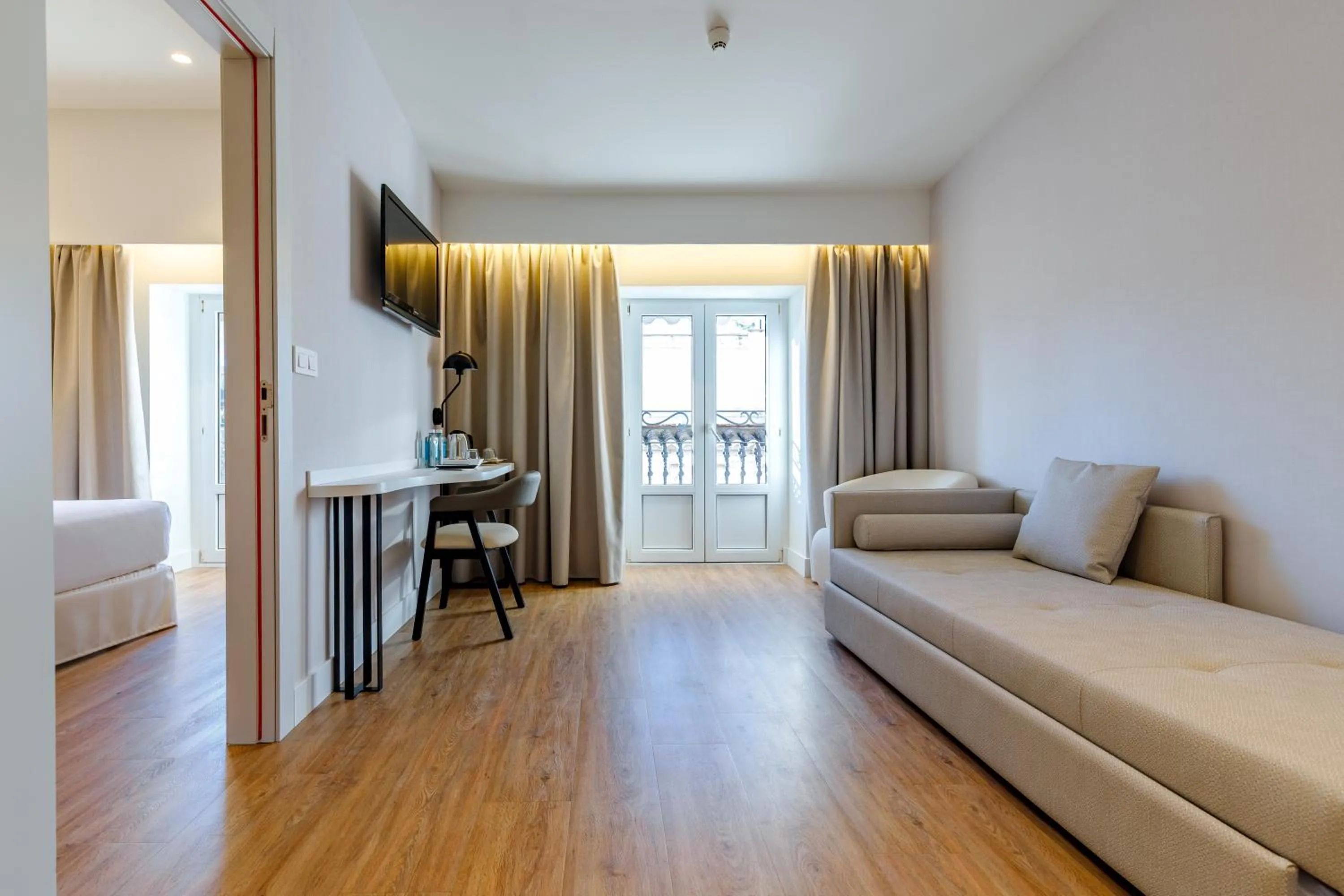 Bed in Petit Palace Plaza de la Reina