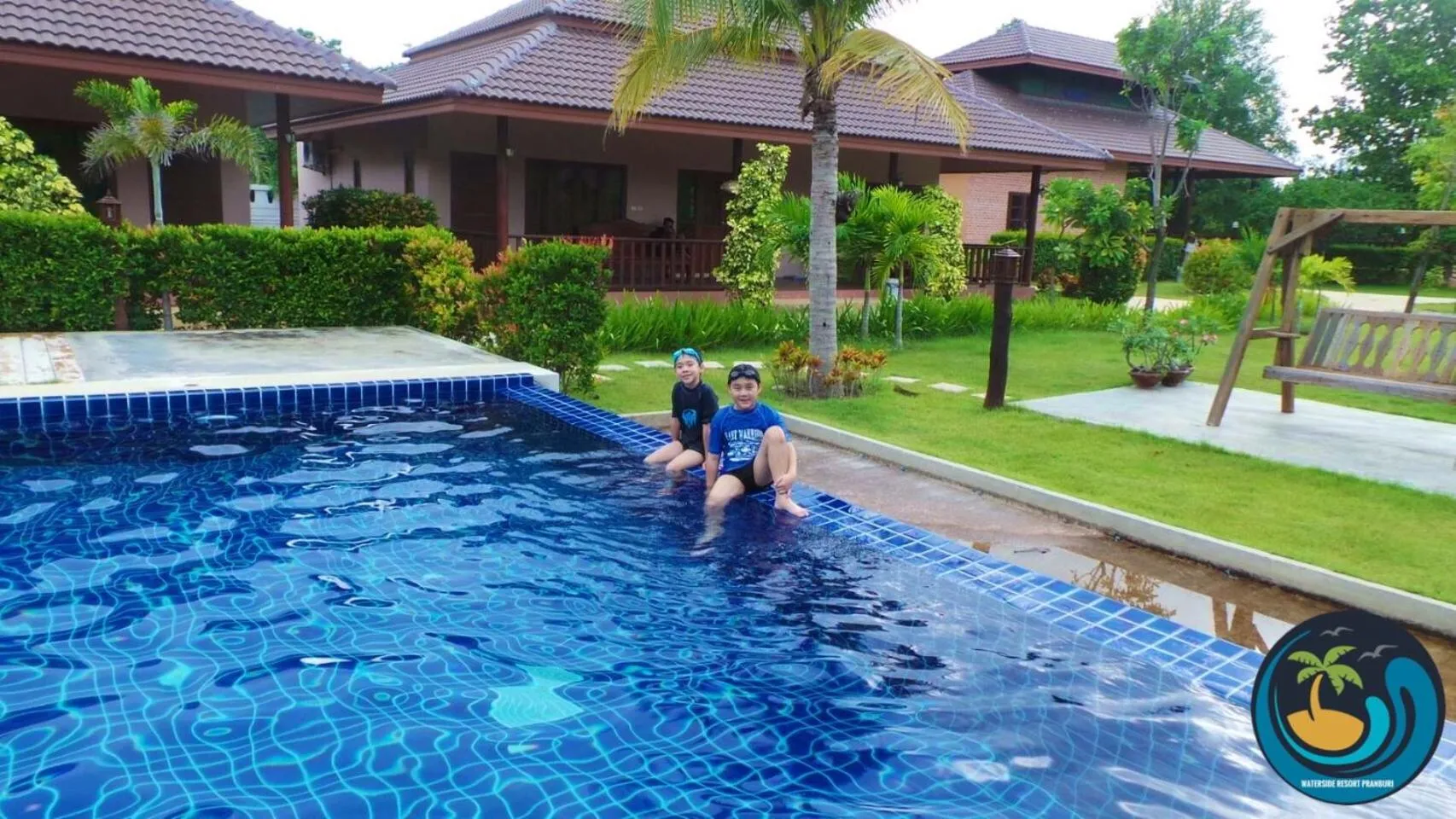 Pool view in Waterside Resort