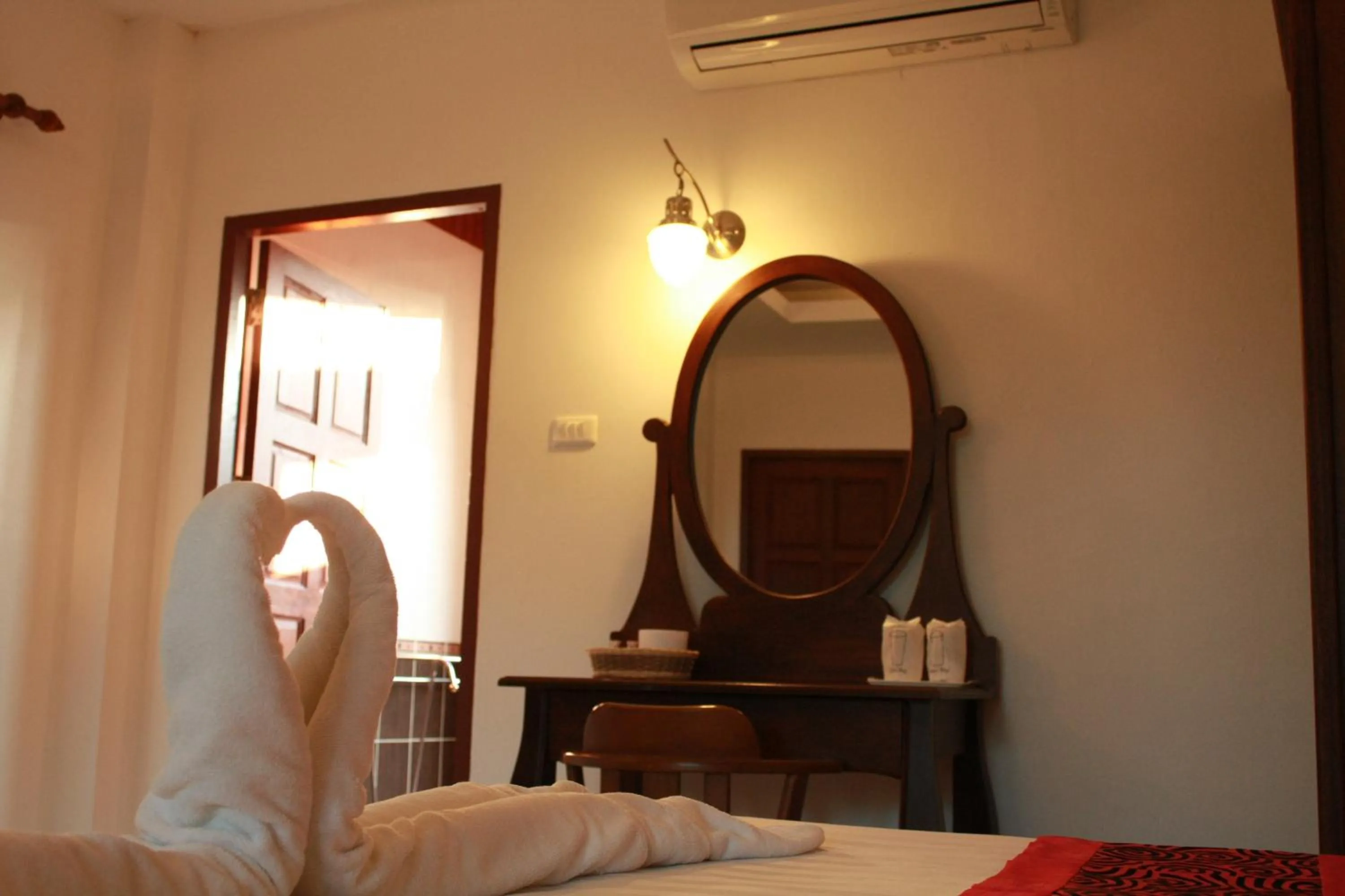 Bedroom, Bed in Waterside Resort