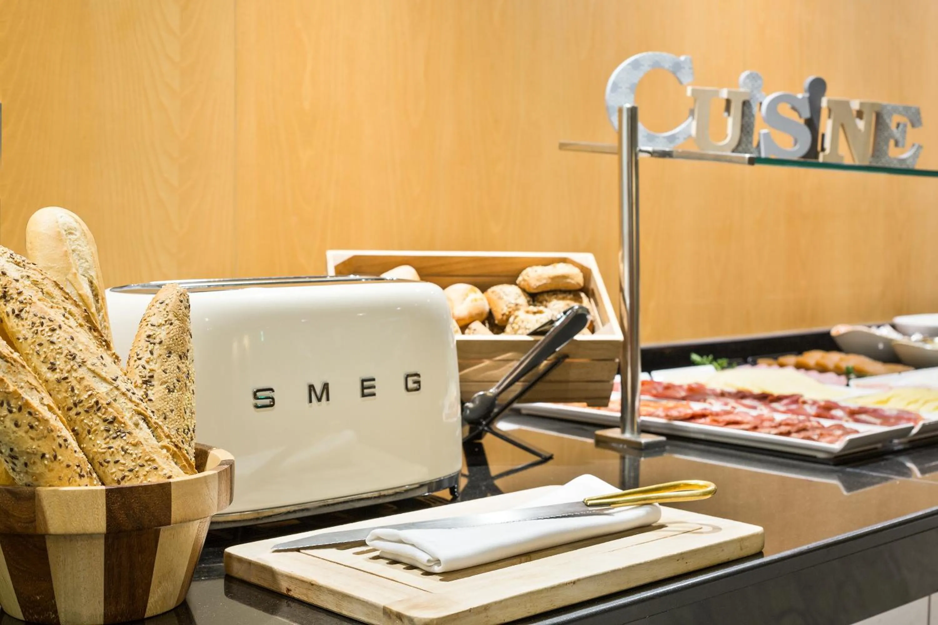 Food and drinks in Acta Atrium Palace