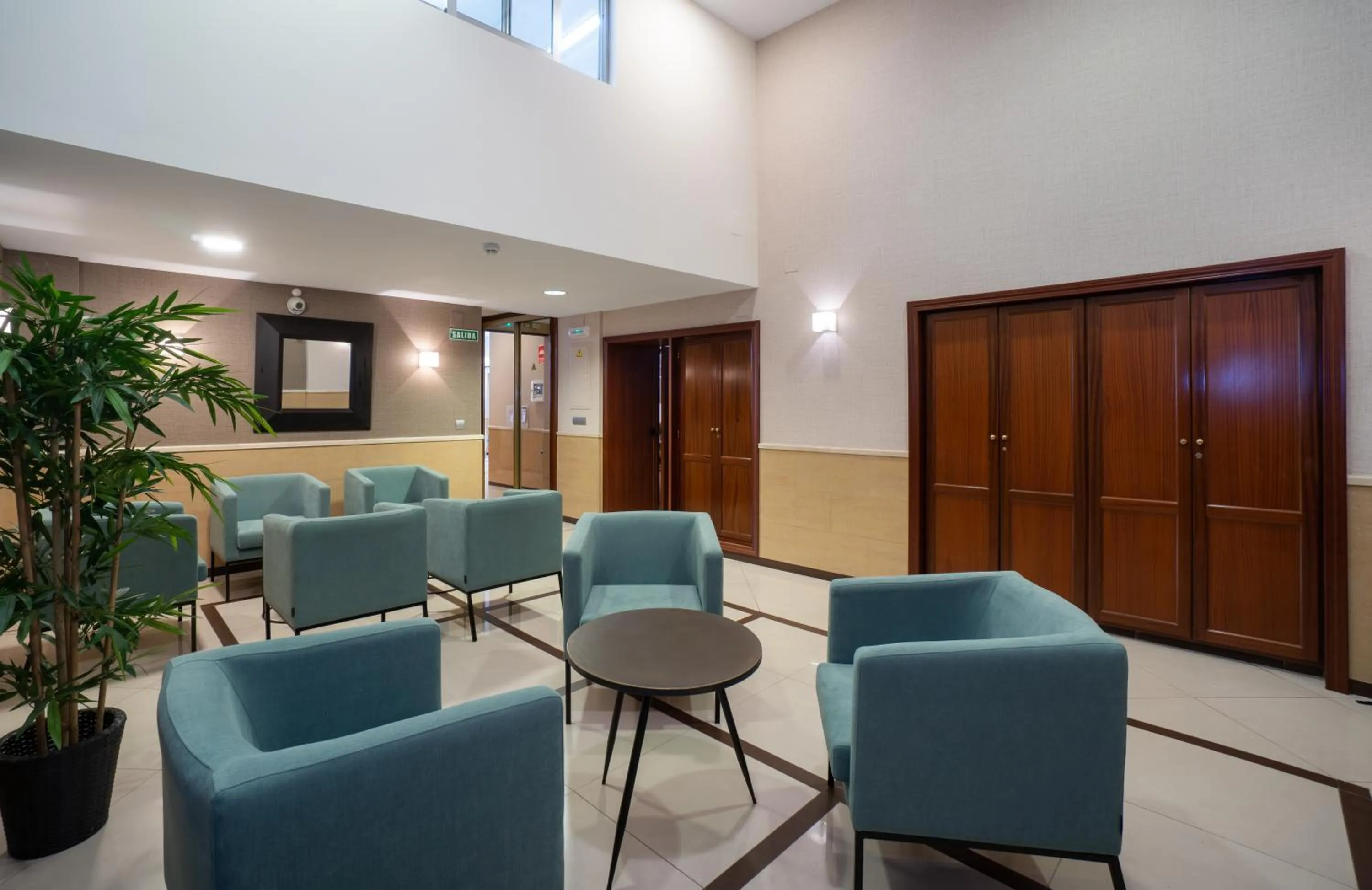 Living room in Hotel Sur Málaga