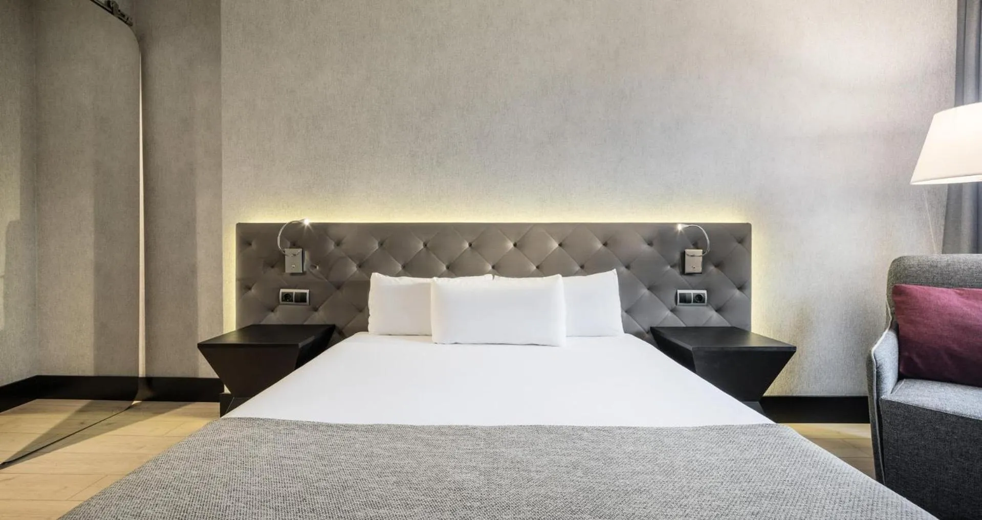 Property building, Bed in Ilunion Bel-Art