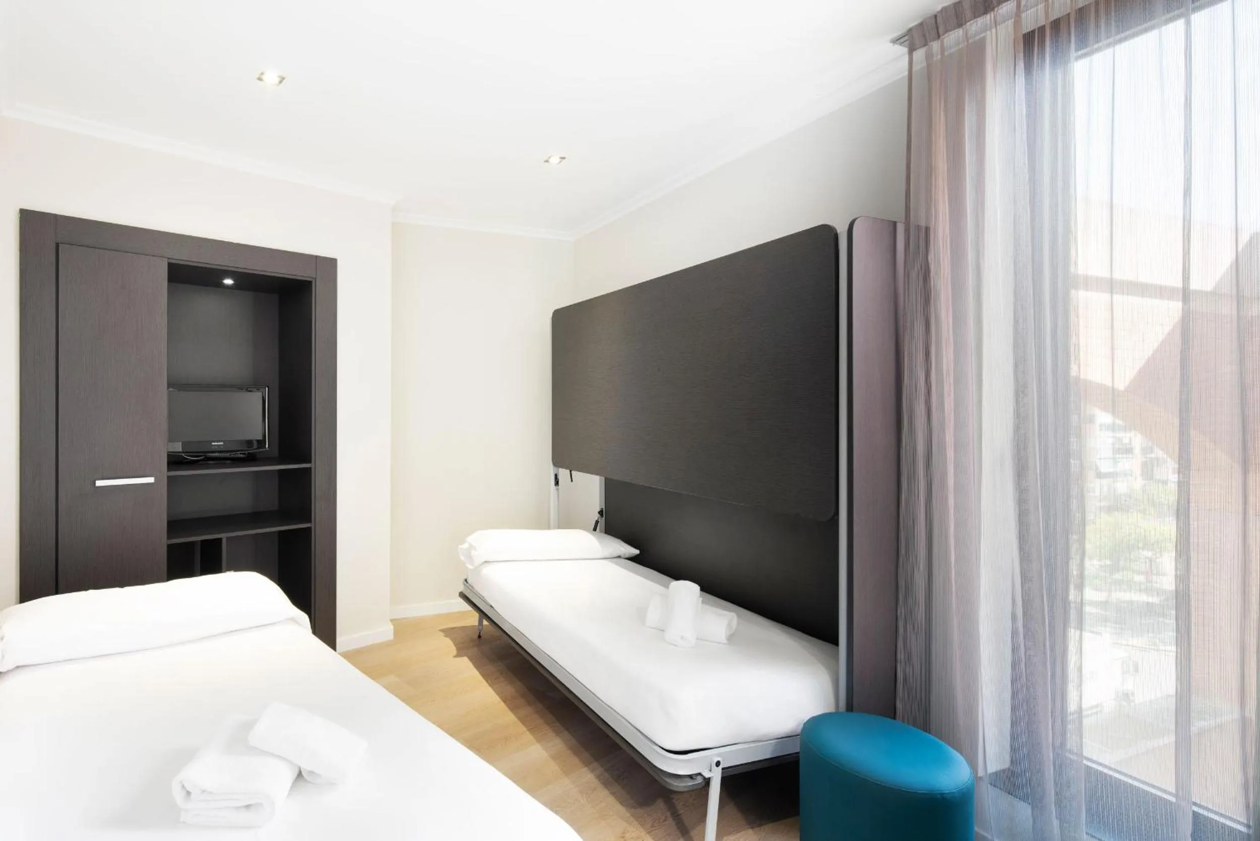 Bedroom, Bed in Hotel Alimara