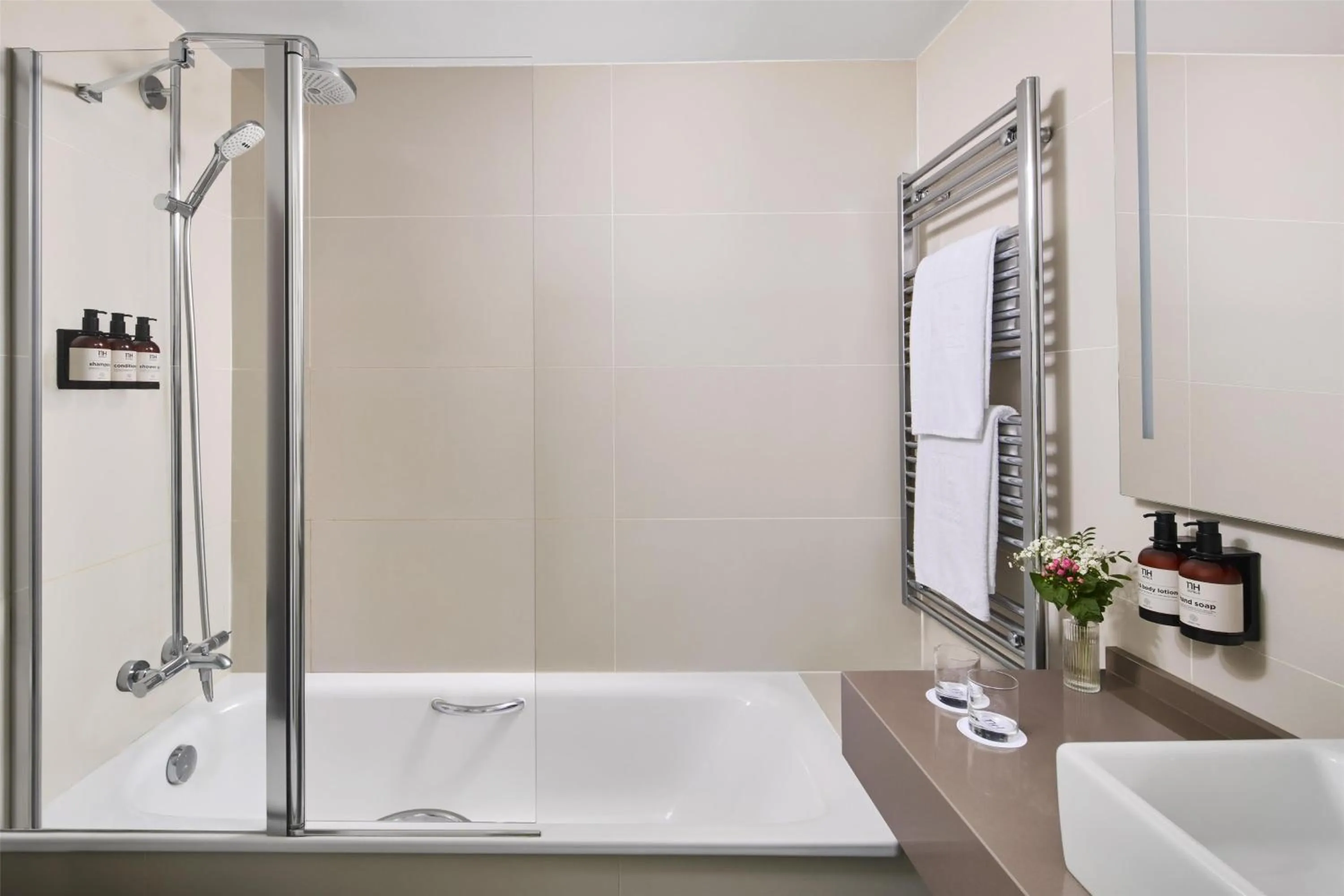 Bedroom in NH Madrid Atocha