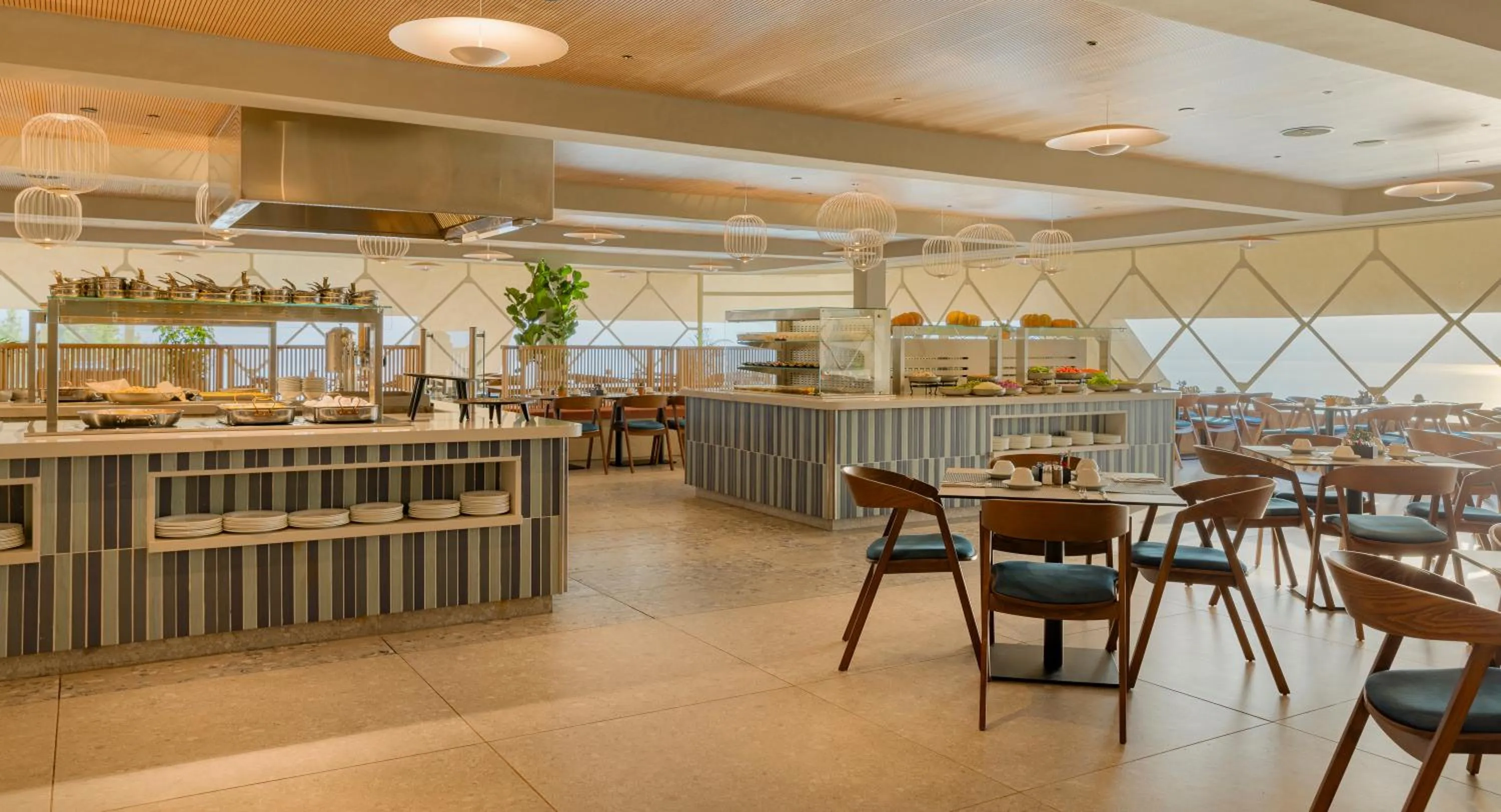 Restaurant/places to eat in King Solomon Hotel Tiberias