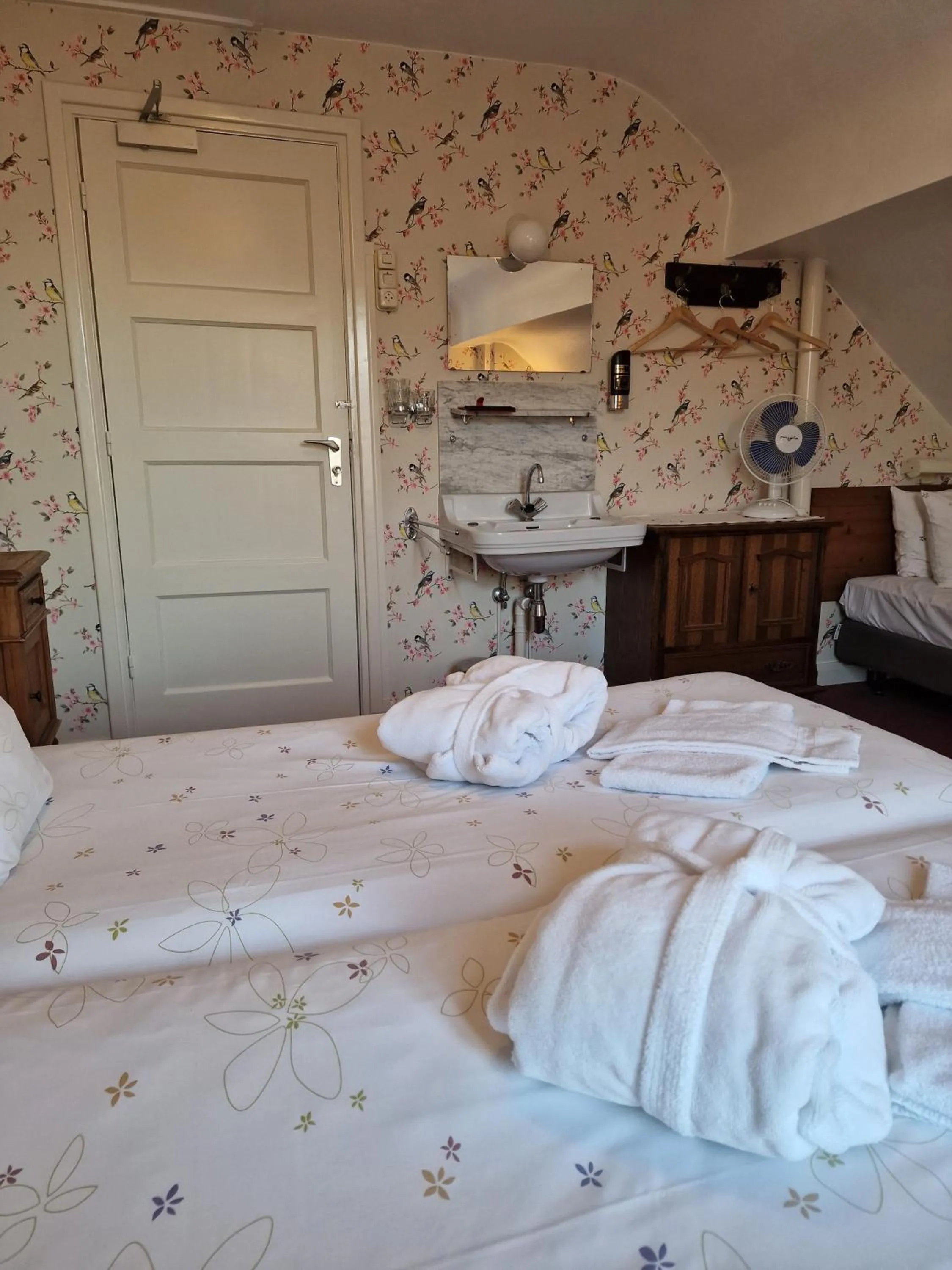Bed in Hotel,Herberg & Appartementen de Smidse