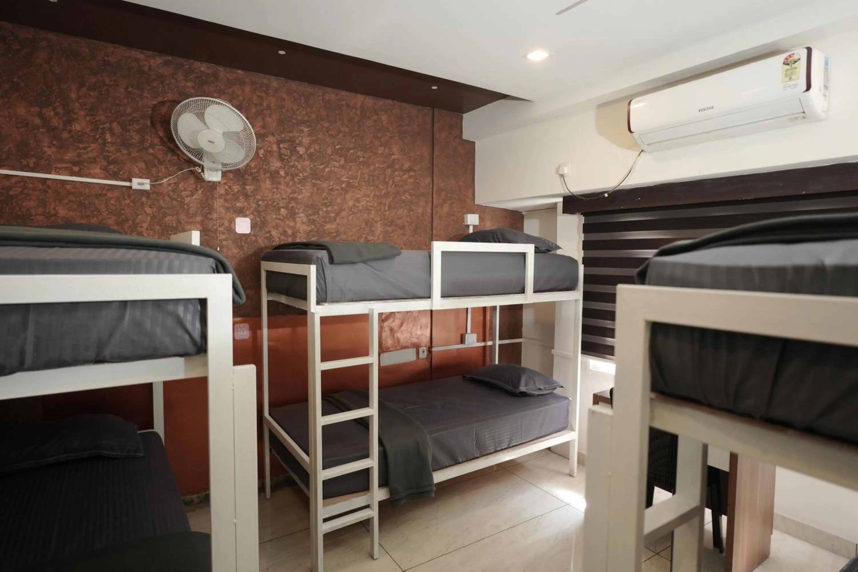 Bed in Hotel Palmyra Grand Inn - Kochi