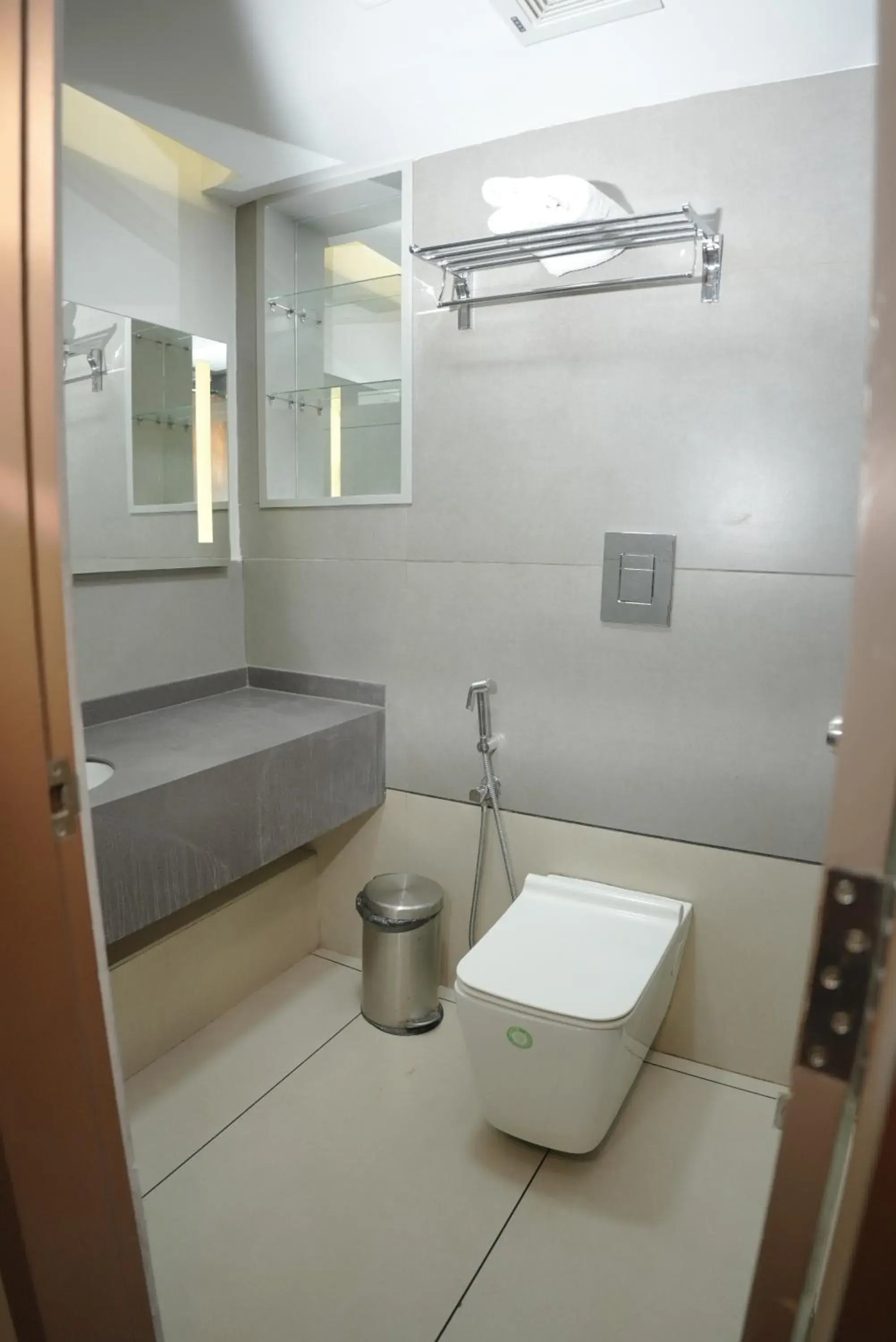 Standard Double Room with Fan - single occupancy in Hotel Palmyra Grand Inn - Kochi Standard Double Room with Fan - single occupancy in Hotel Palmyra Grand Inn - Kochi