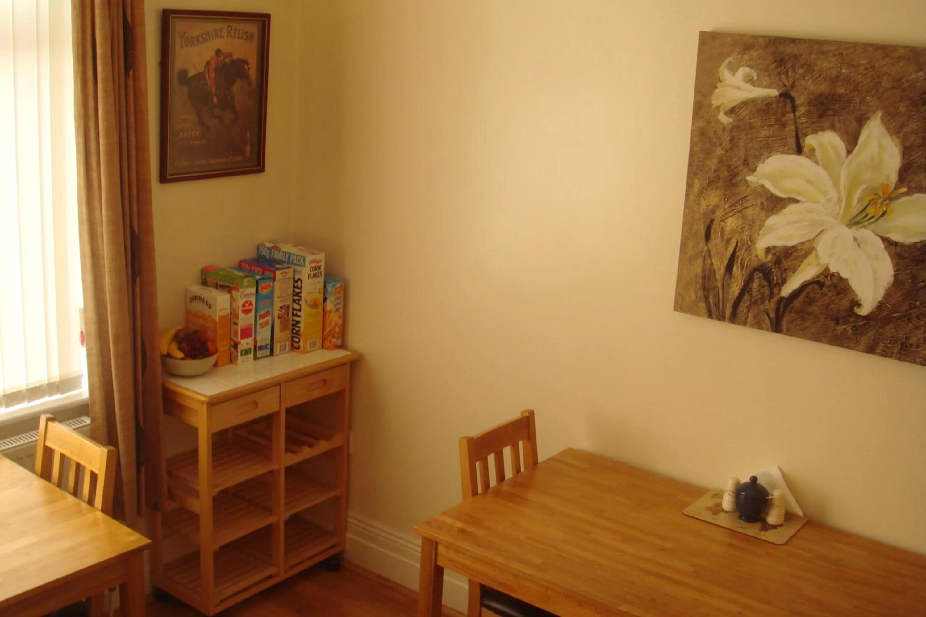 Restaurant/places to eat in Wendover Guest House