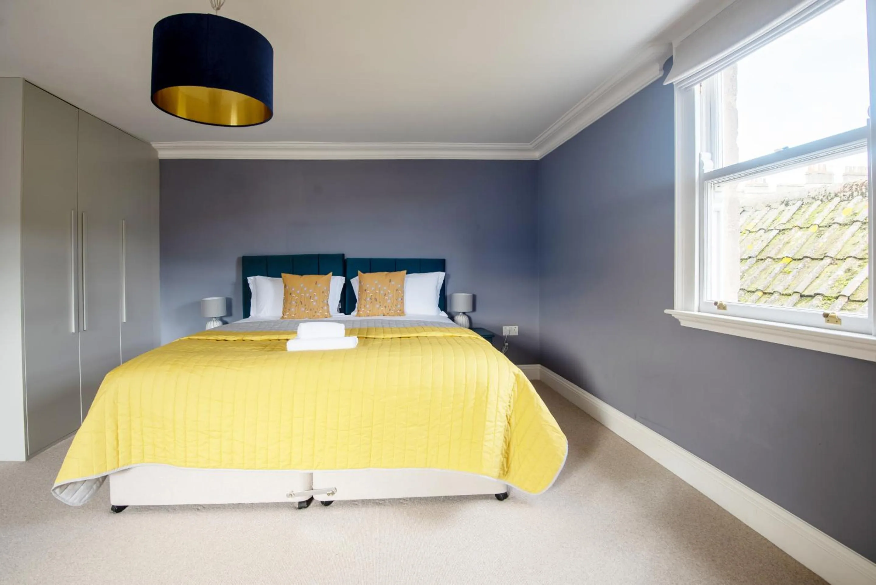 Bedroom, Bed in Dream Stays Bath - Barton House