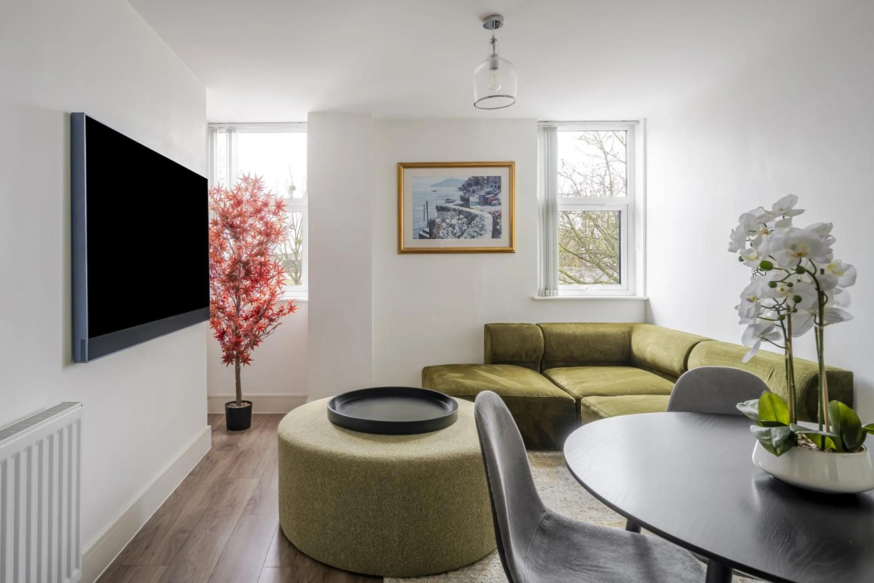 Living room in Luxurious 2 Bed Apartment with Free Parking, Sky Sports & Netflix, Chelmsford City