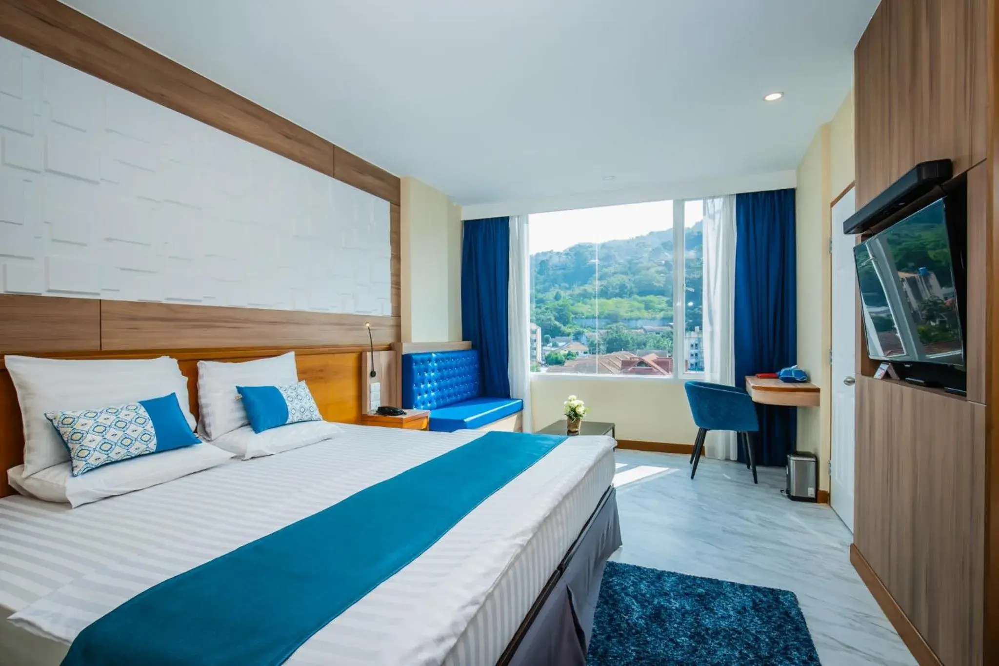 Deluxe Double Room in Sira Grande Hotel & Spa, Patong Deluxe Double Room in Sira Grande Hotel & Spa, Patong