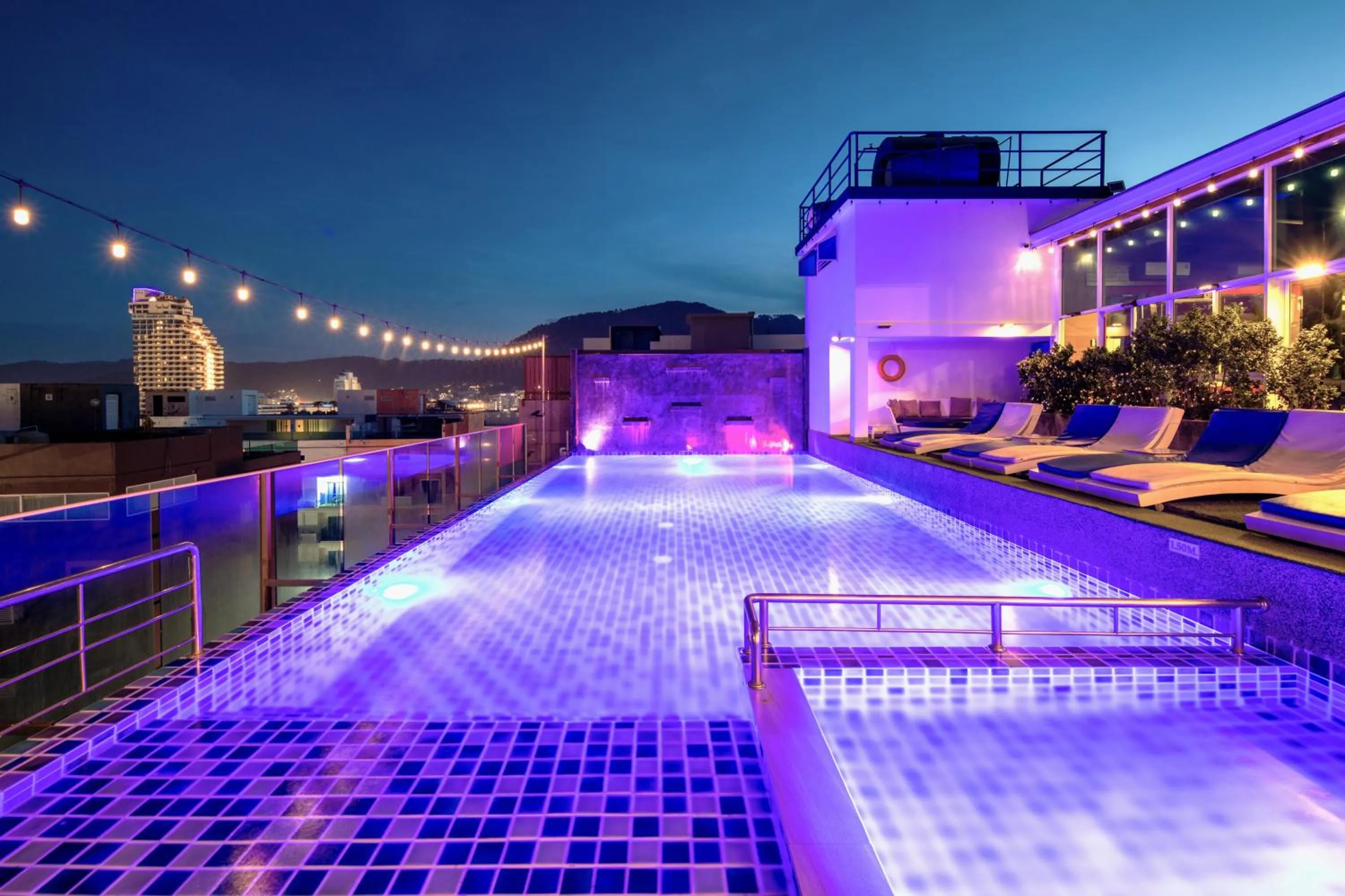 Night in Sira Grande Hotel & Spa, Patong