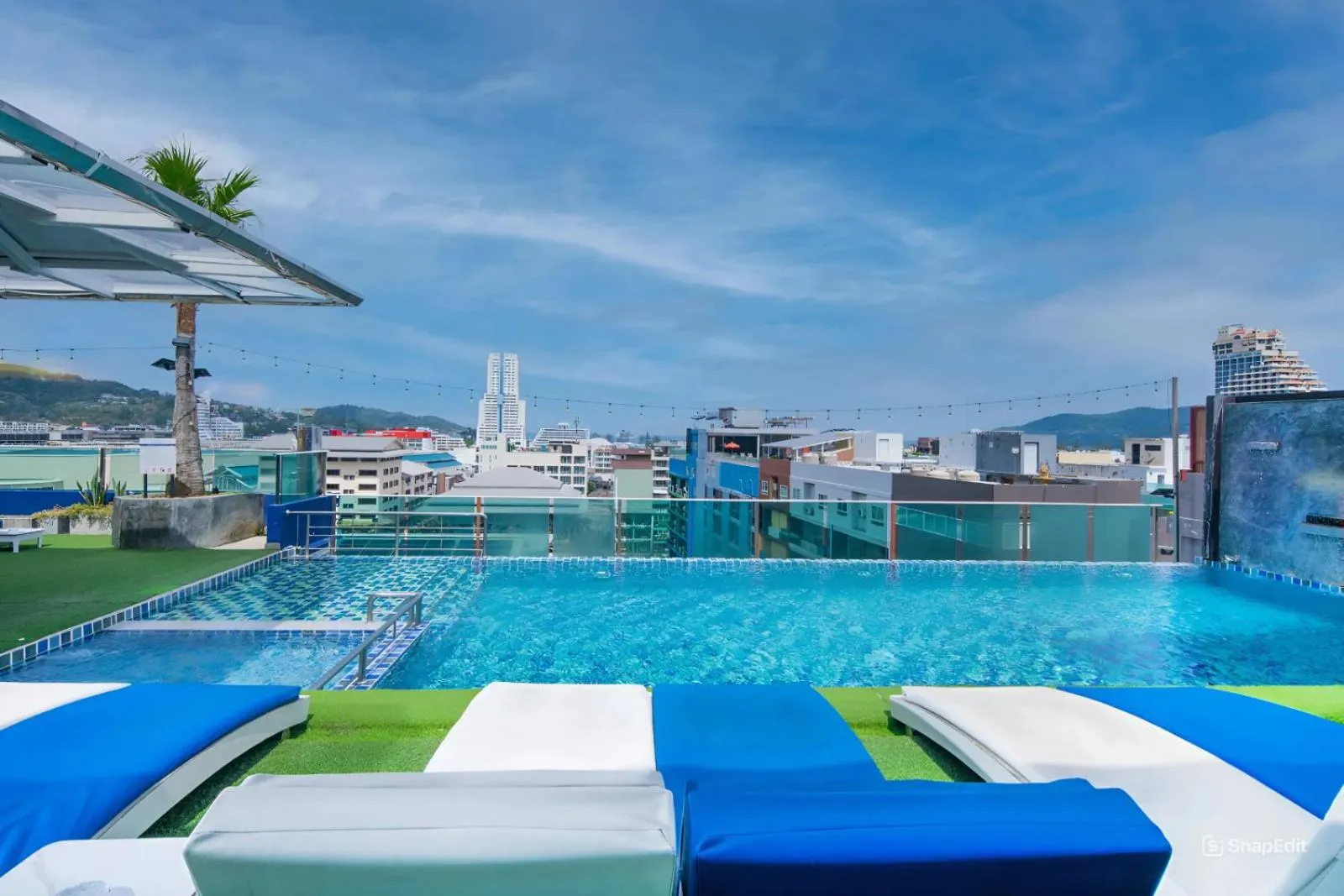 Day in Sira Grande Hotel & Spa, Patong