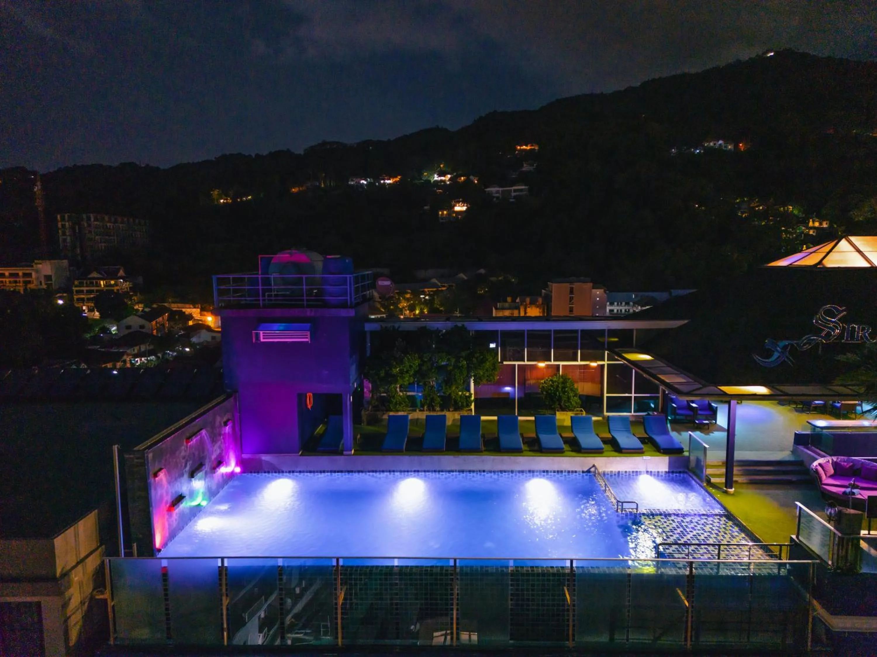 Night in Sira Grande Hotel & Spa, Patong